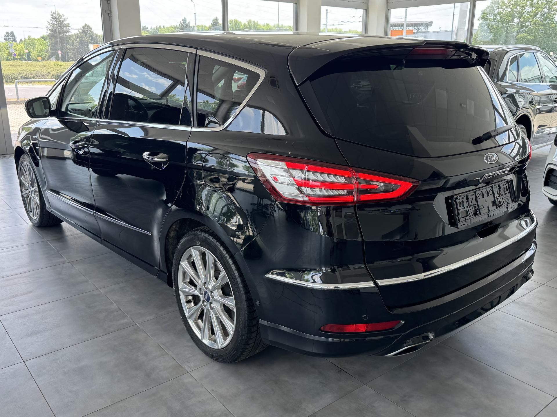 Ford S-MAX, 2,0SCTi AUT. VIGNALE 7.MÍST - fotka 5