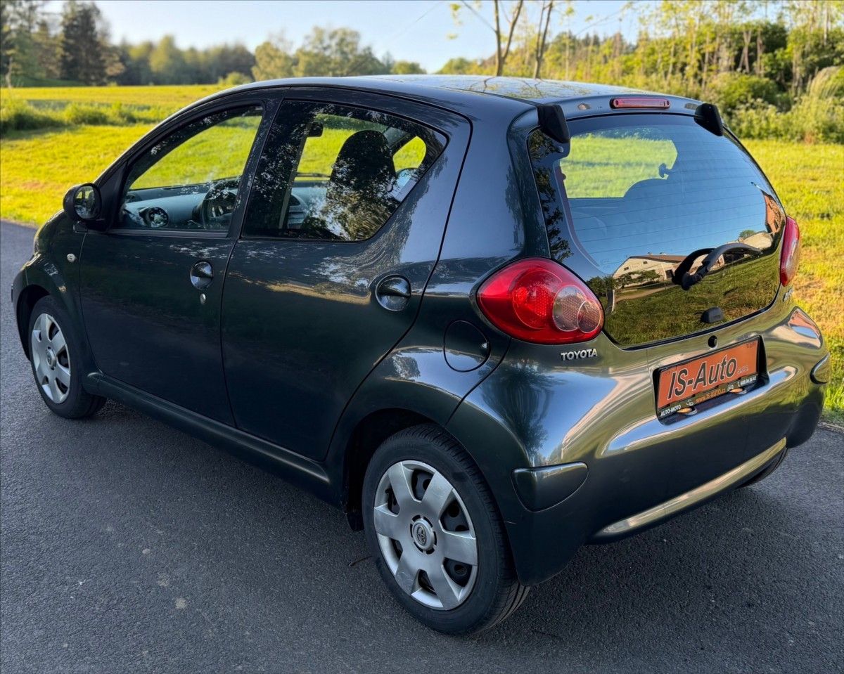 Toyota Aygo, 1,0 - fotka 4