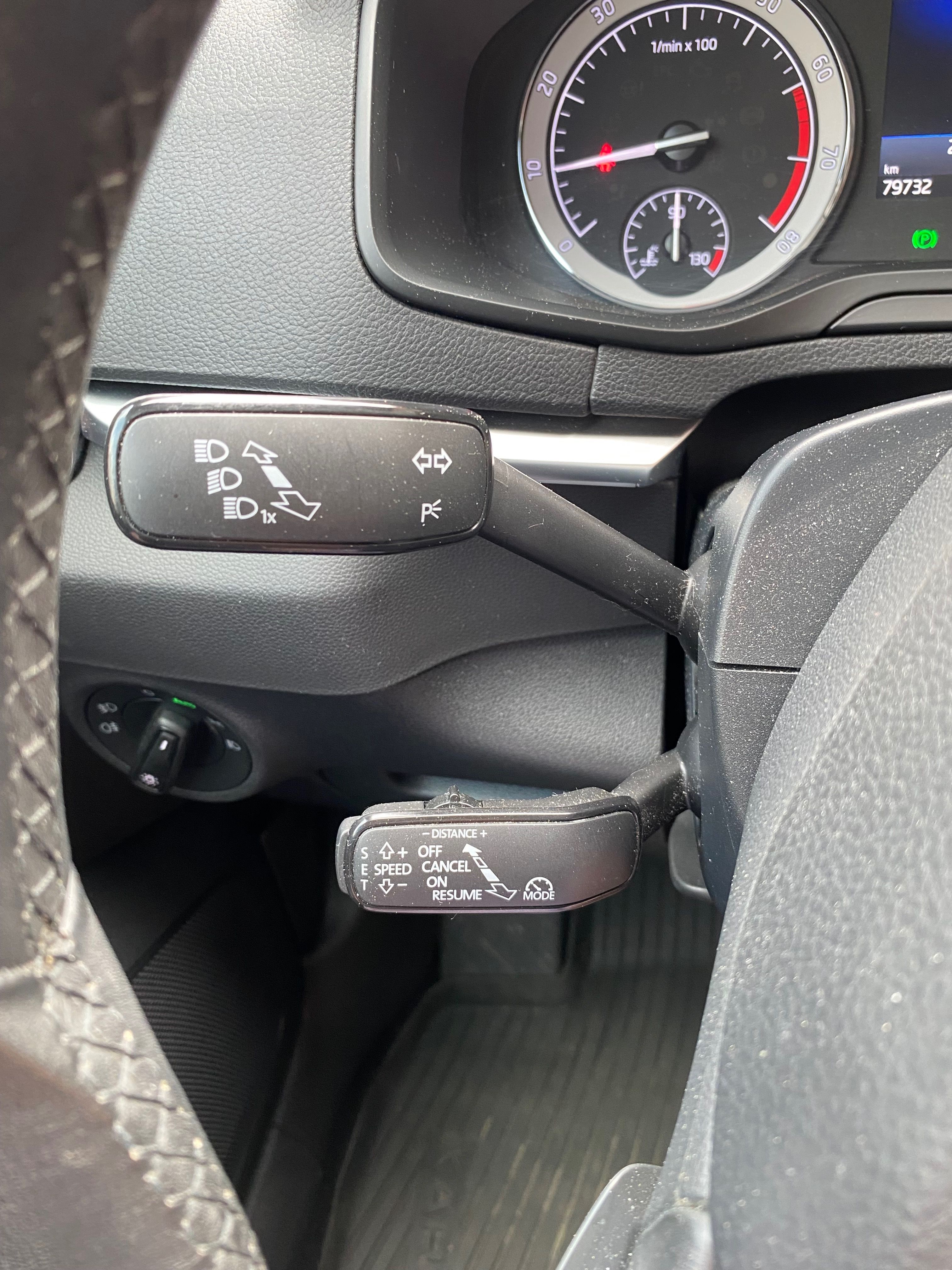 Škoda Karoq, 1,0 TSI DSG, Perfektní stav - fotka 5