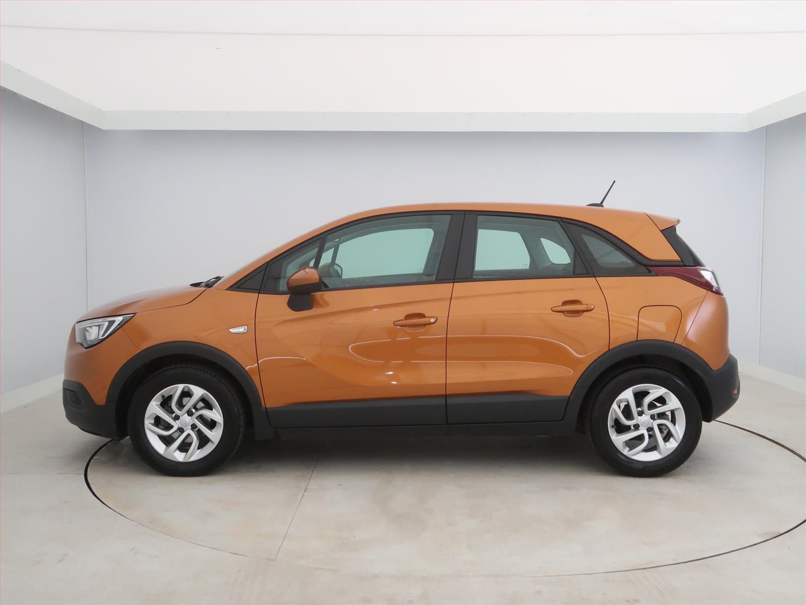 Opel Crossland, 1.2, ČR,1.maj, Navi, Tempomat - fotka 3