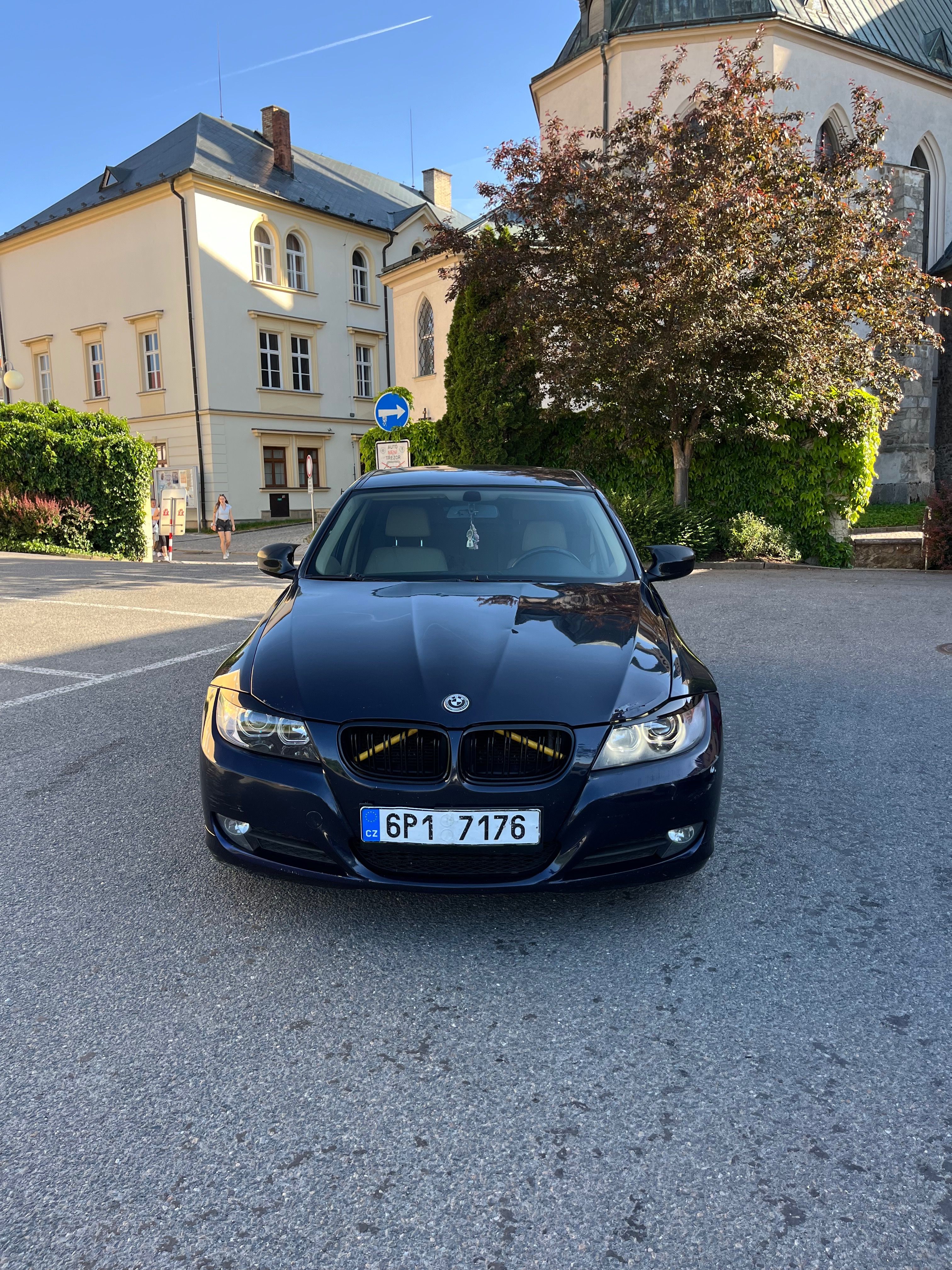 BMW Řada 3, BMW e91 lci facelift - fotka 2