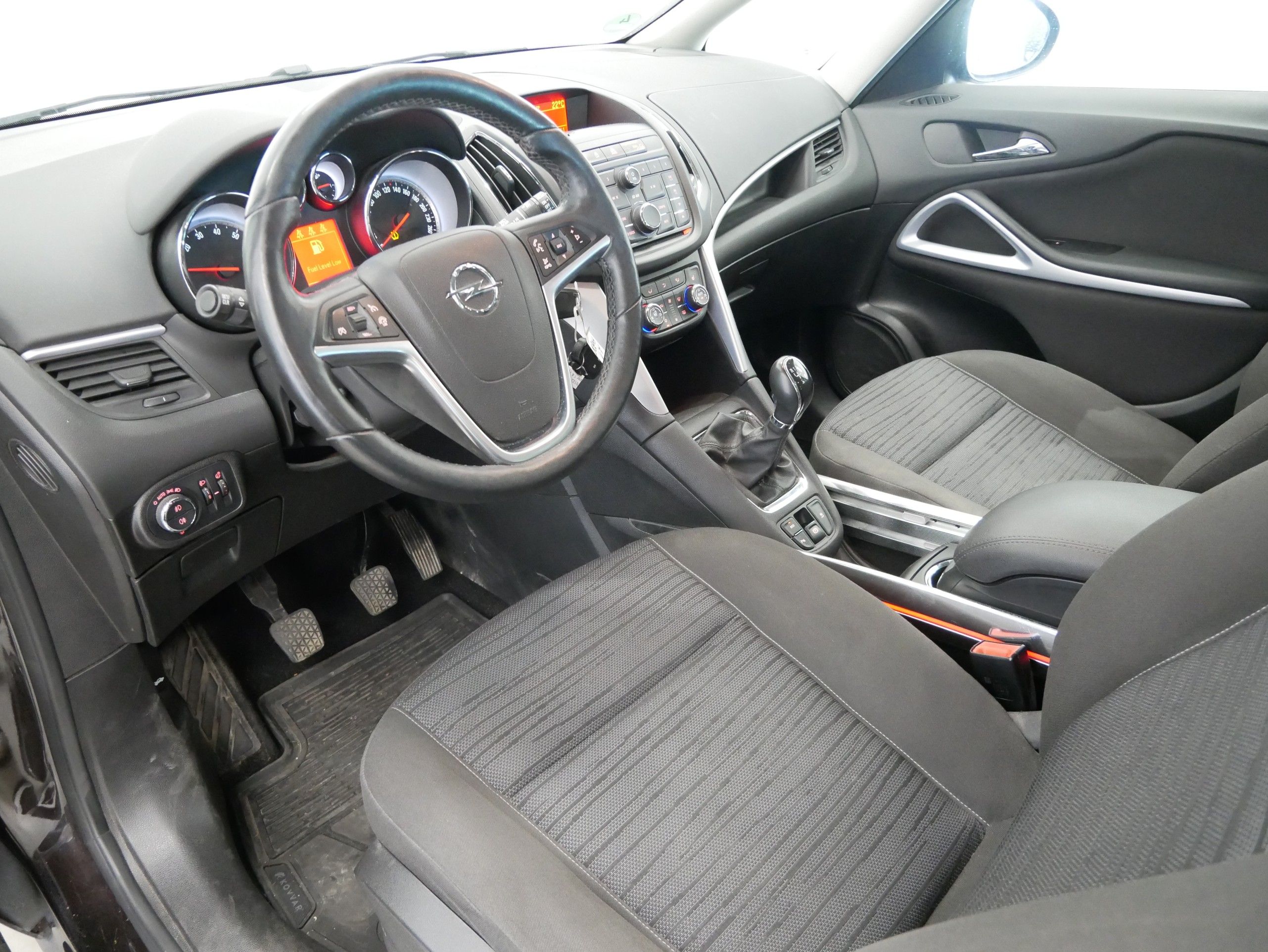 Opel Zafira, 1.4 Turbo 103 kW Style - fotka 5