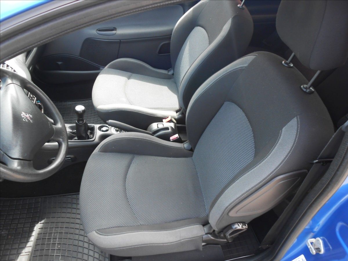 Peugeot 206, 1,4 55 kW PLUS KLIMA SERVISKSA - fotka 6