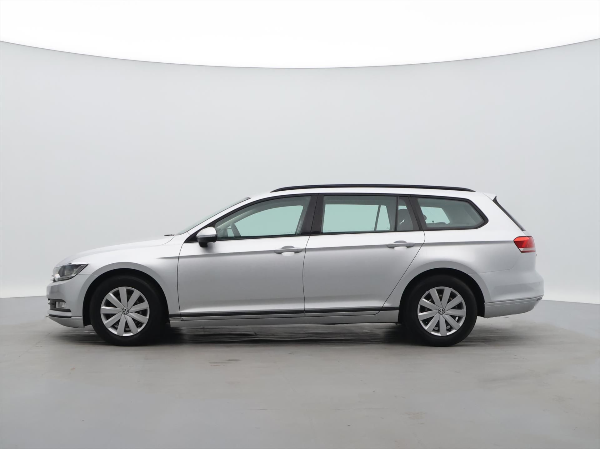 Volkswagen Passat Variant, 2,0 TDI 110kW Highline Klima - fotka 4
