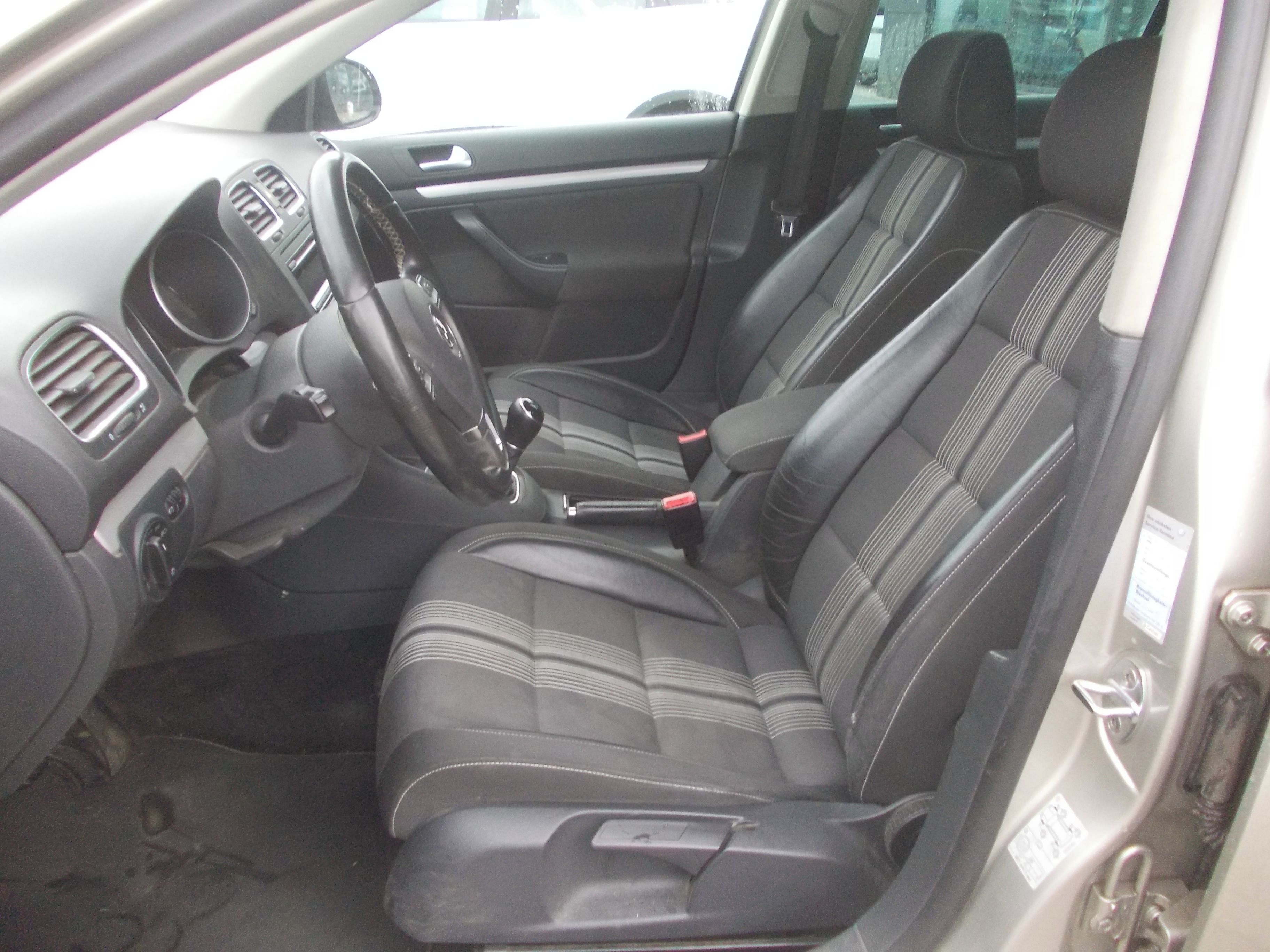 Volkswagen Golf Variant, 1.2TSI 77KW - fotka 6