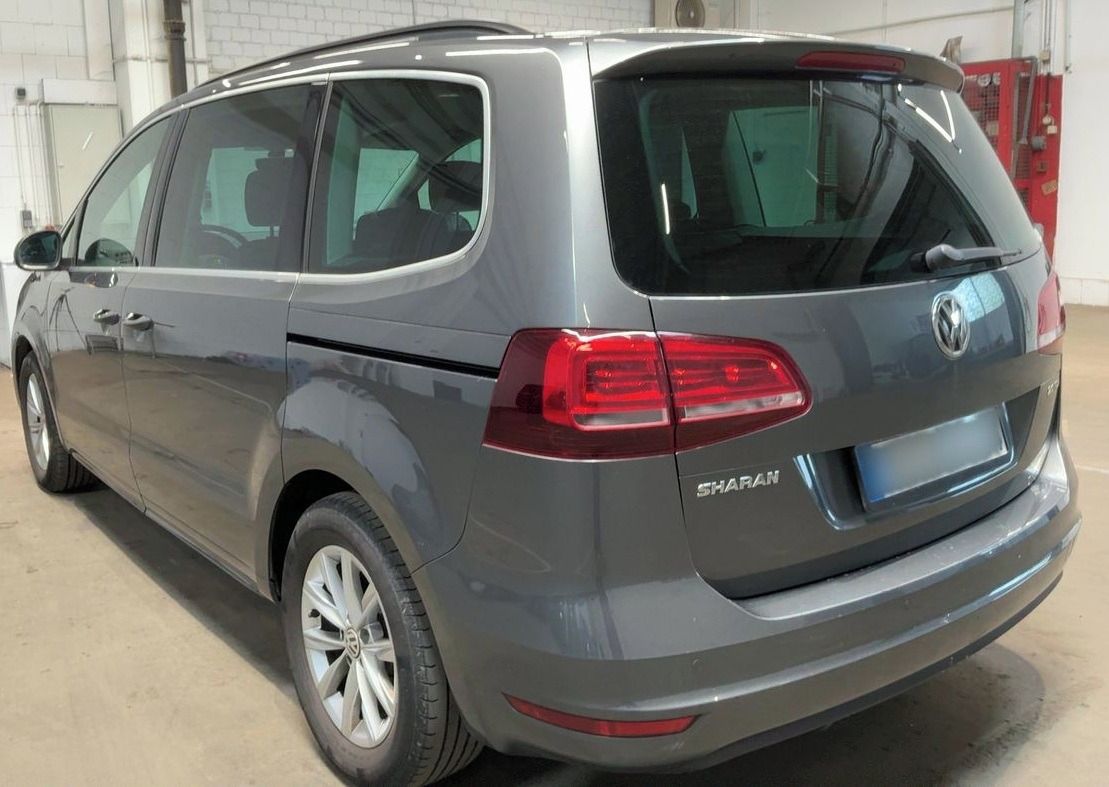 Volkswagen Sharan, 2.0 Tdi 110KW 7-MÍST VYHŘ. SED - fotka 5