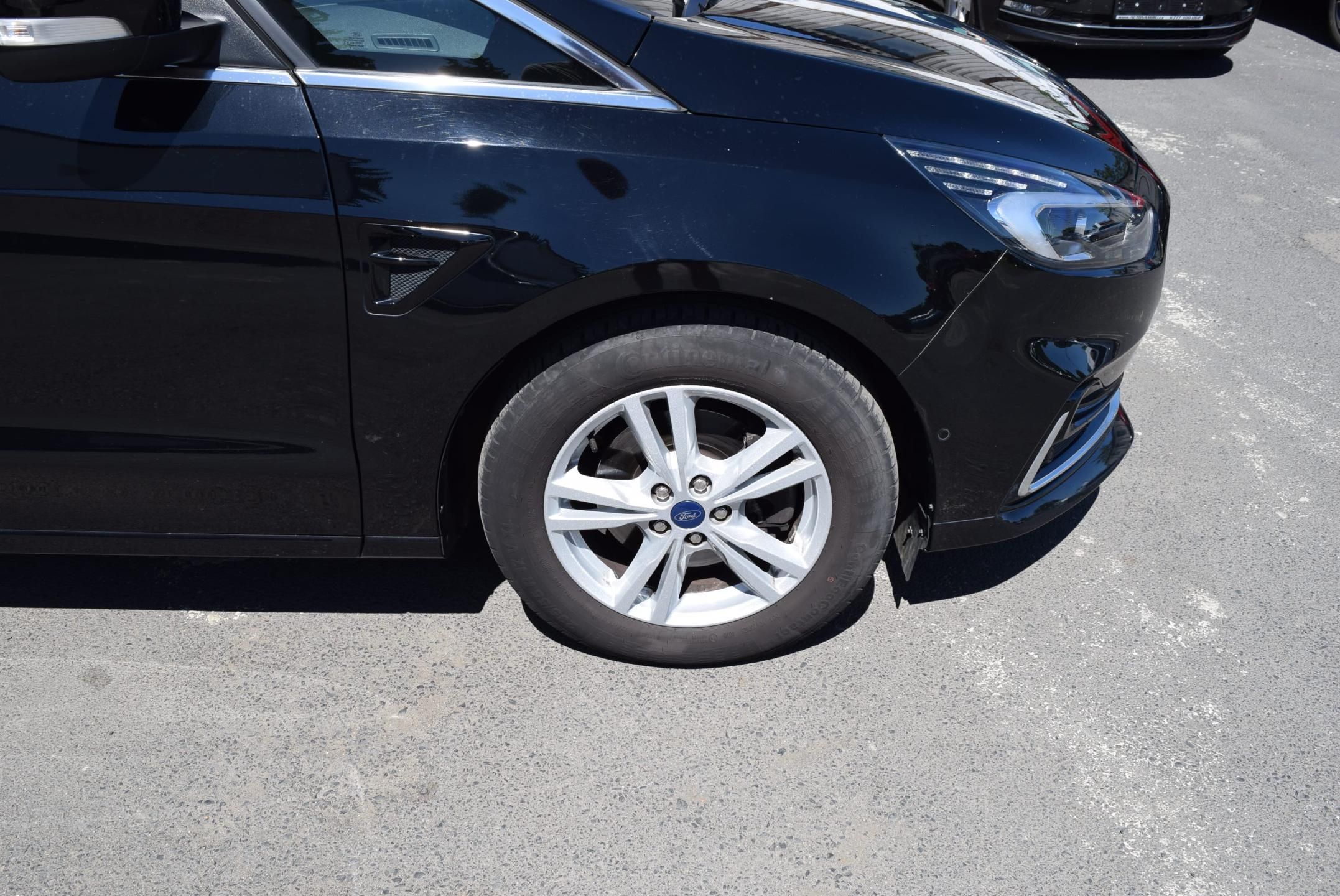 Ford S-MAX, 2.0TDCi 110kw TITANIUM LED KAM - fotka 6