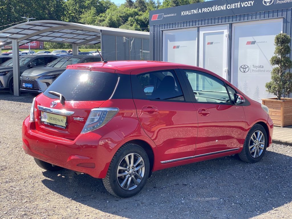 Toyota Yaris, 1.33i, ČR-1m, Active, 2x kola - fotka 6