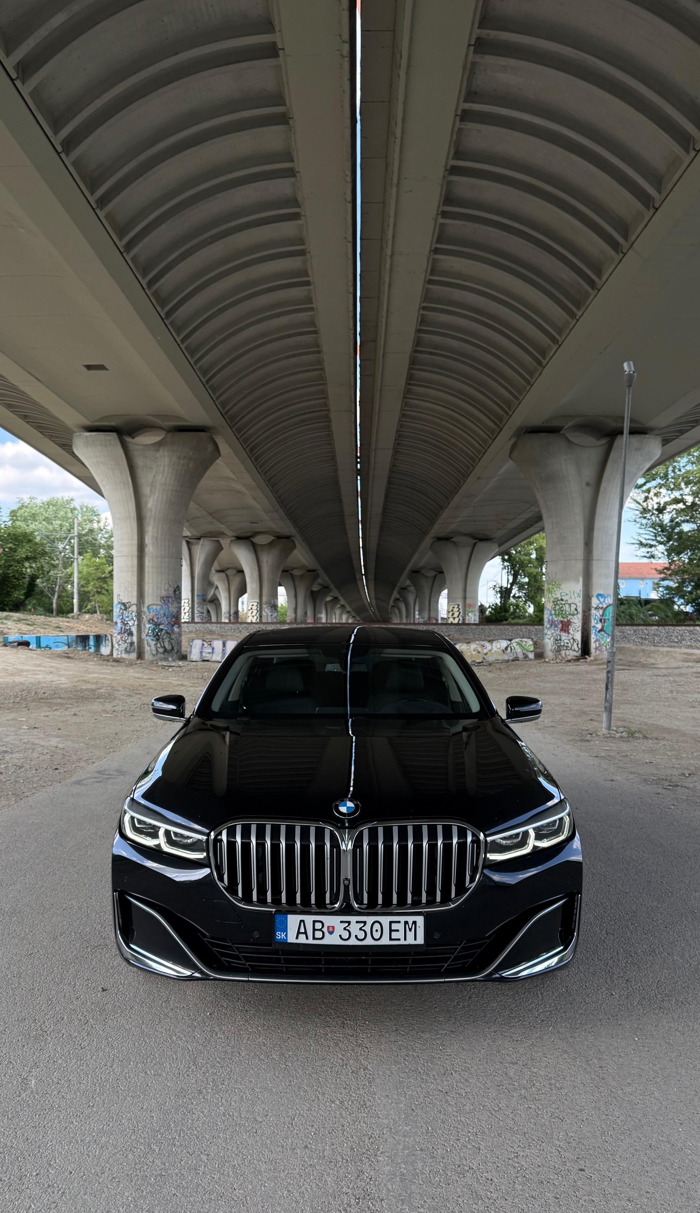 BMW Řada 7, 730ld