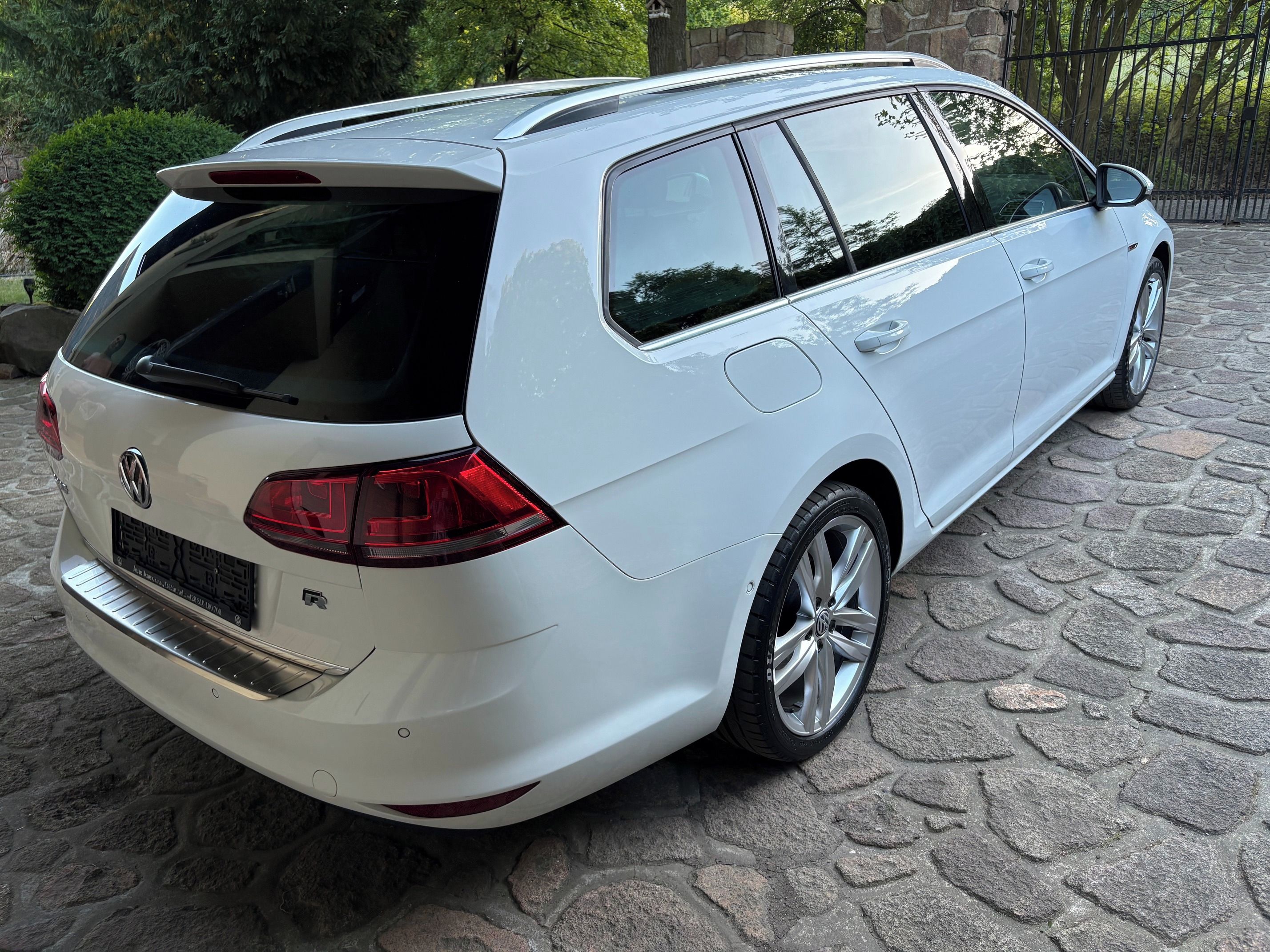 Volkswagen Golf, 1,4TSI DSG PANORAMA - BiXENONY - fotka 4