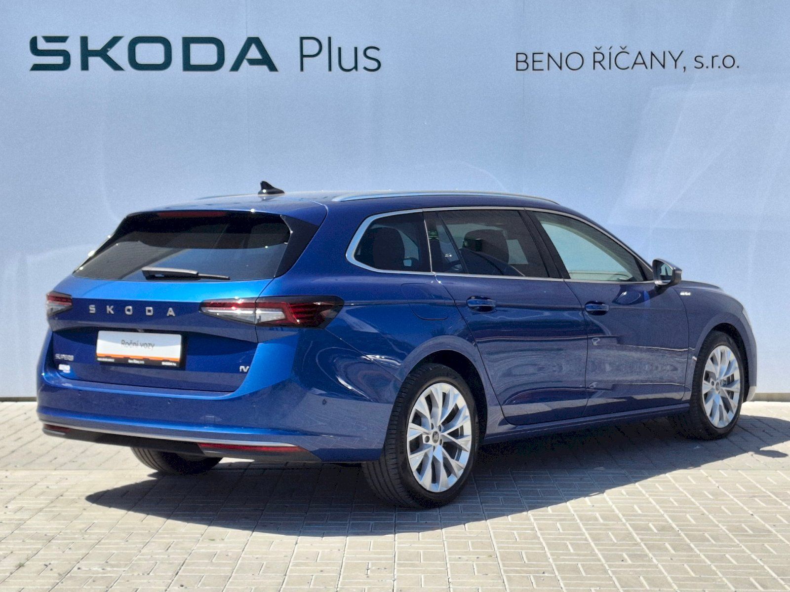 Škoda Superb, Combi iV L&K DSG 1,5TSi 150kW - fotka 2