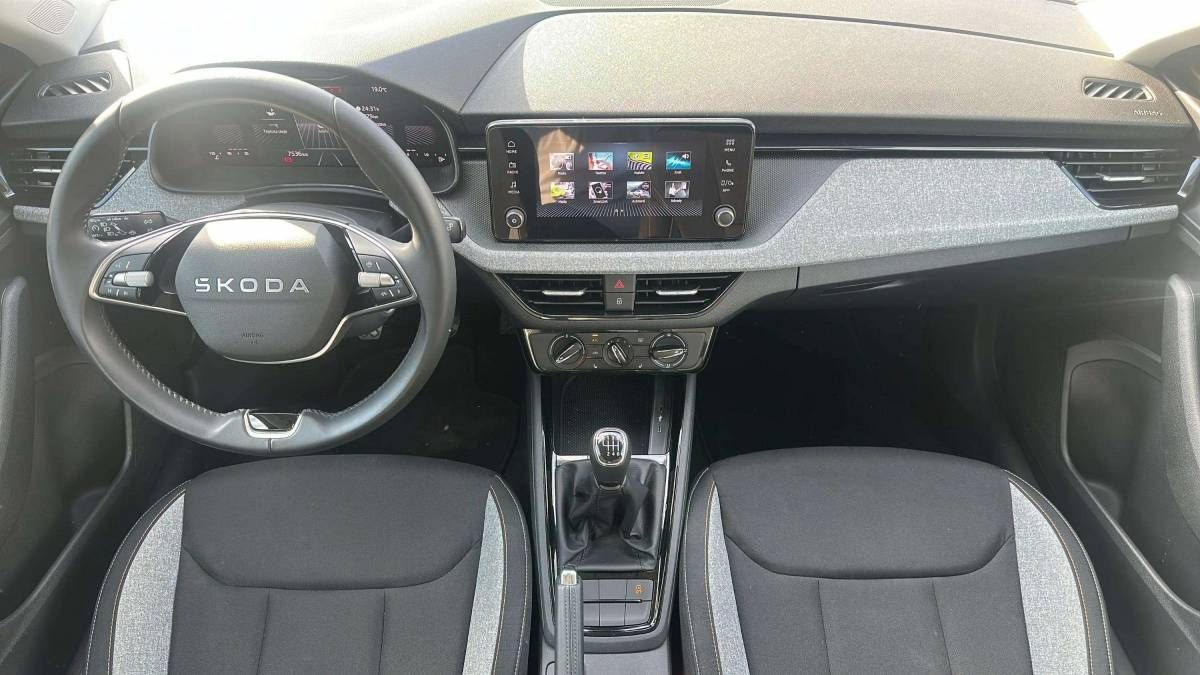 Škoda Scala, Selection 1,0 TSI 85kW MT6/Y69 - fotka 5