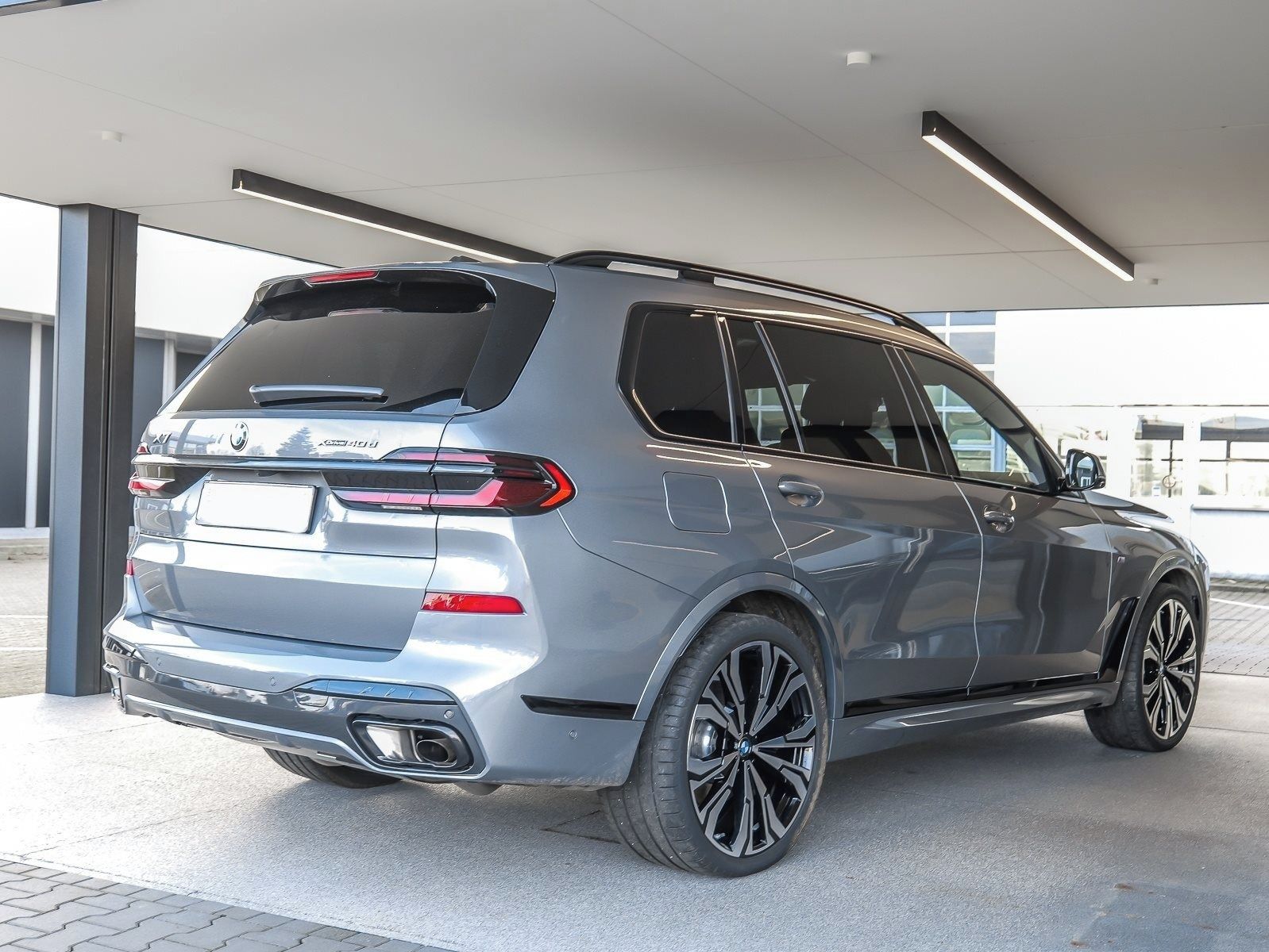 BMW X7, X7 xDrive40d M Sport Pro HuD P - fotka 2