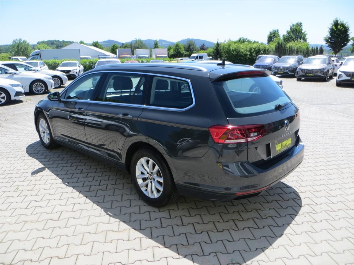 Volkswagen Passat, 1,5 TSI 110kW Business ČR - fotka 5