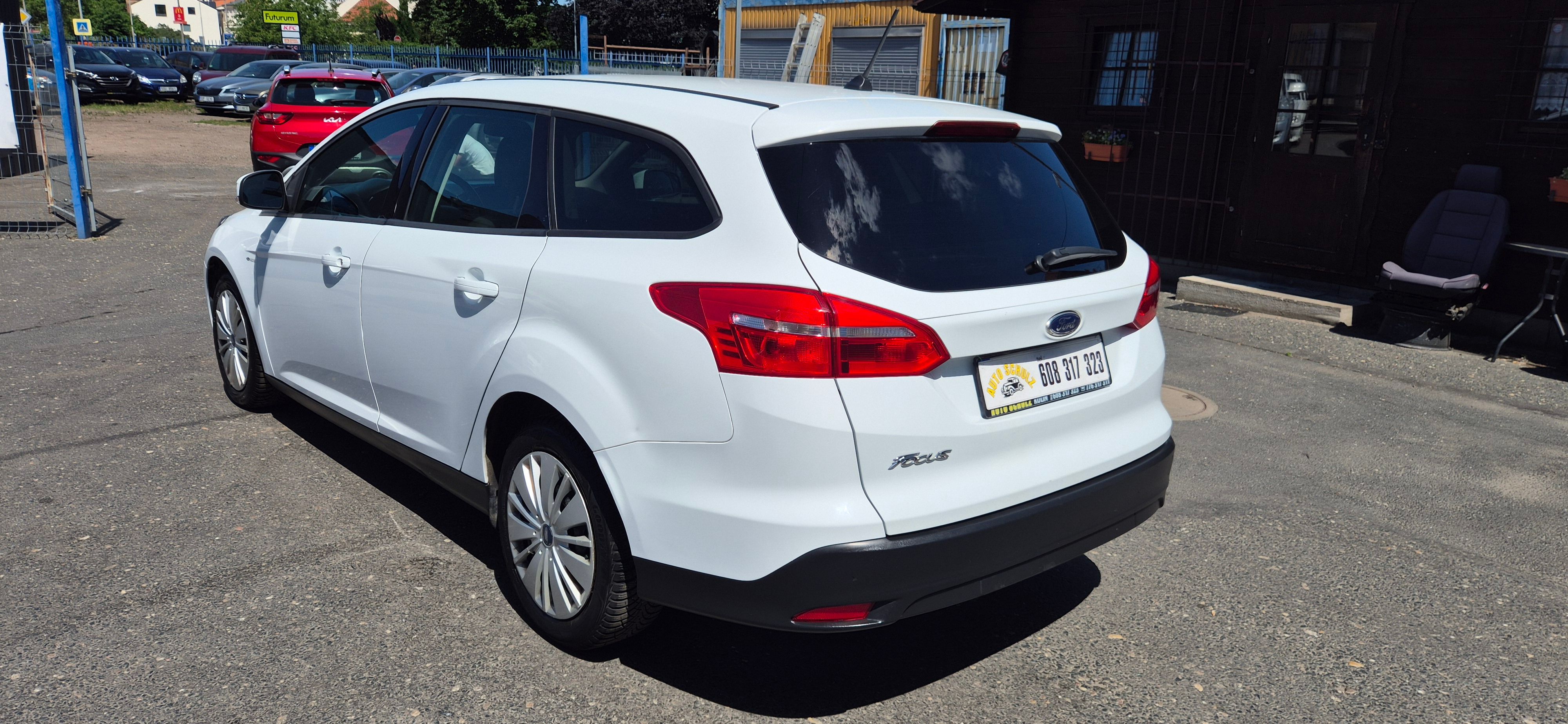 Ford Focus, 1.5 TDCI NOVÉ V ČR, 1 MAJITEL - fotka 5