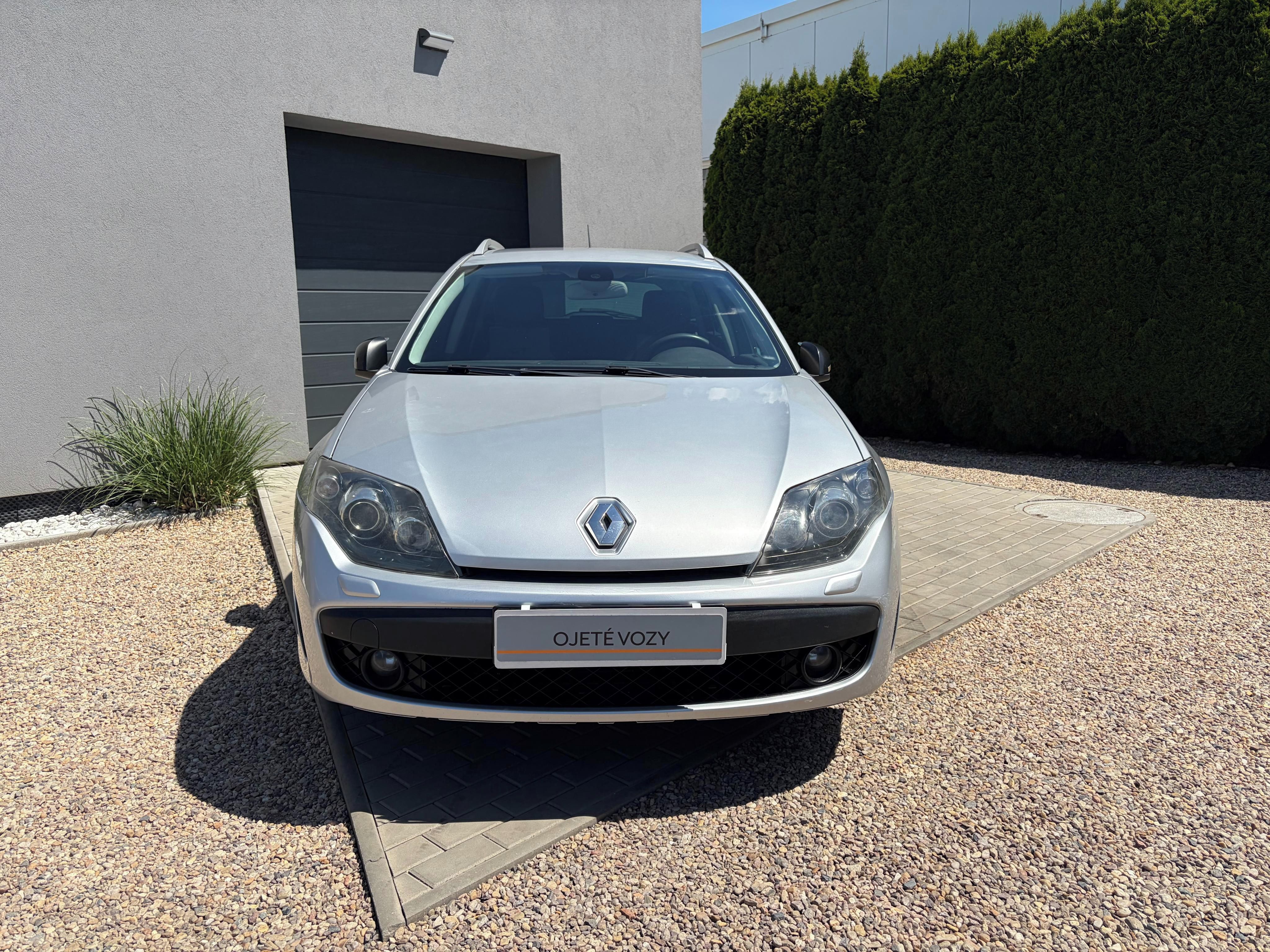 Renault Laguna, GT 2.0 DCI 130KW, Kůže - fotka 2