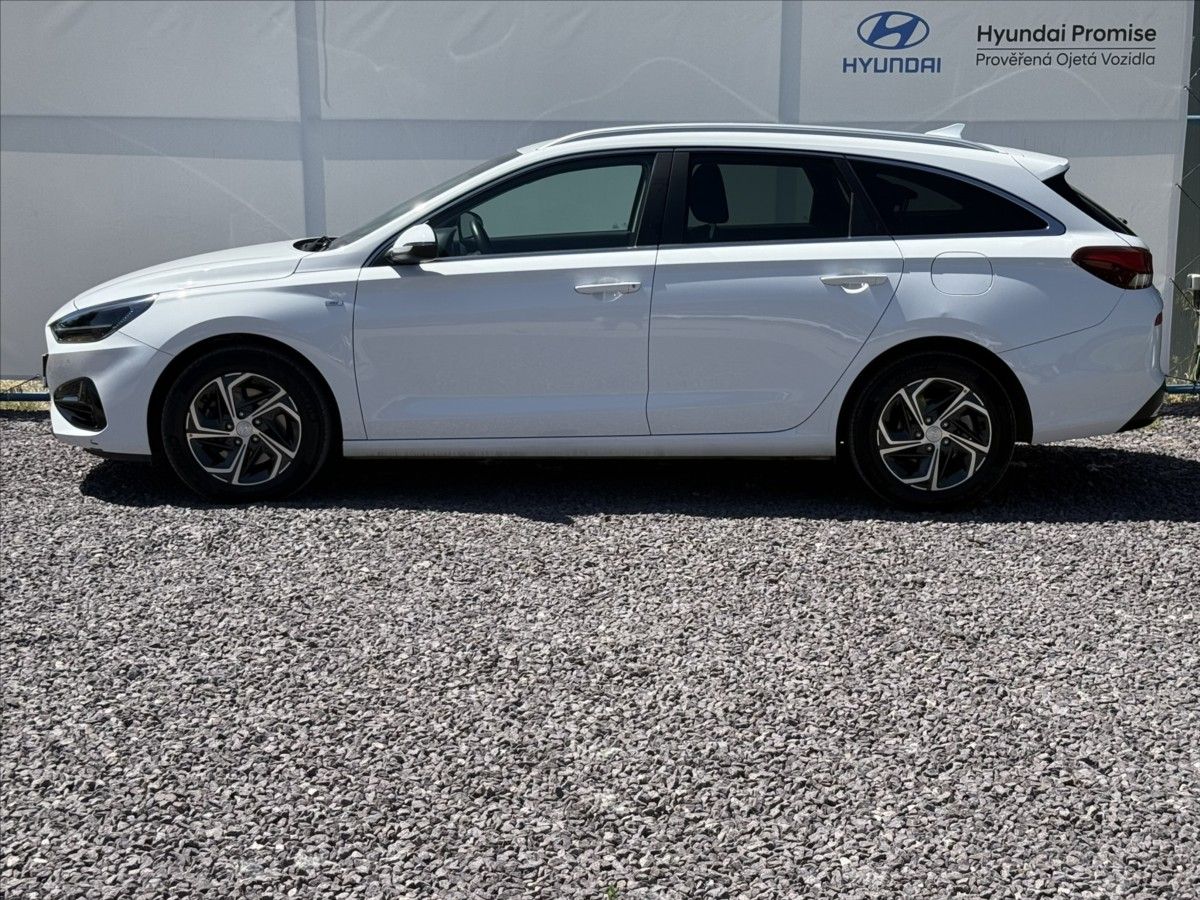 Hyundai i30, 1,5 T-GDI 118kW Family Smart - fotka 3