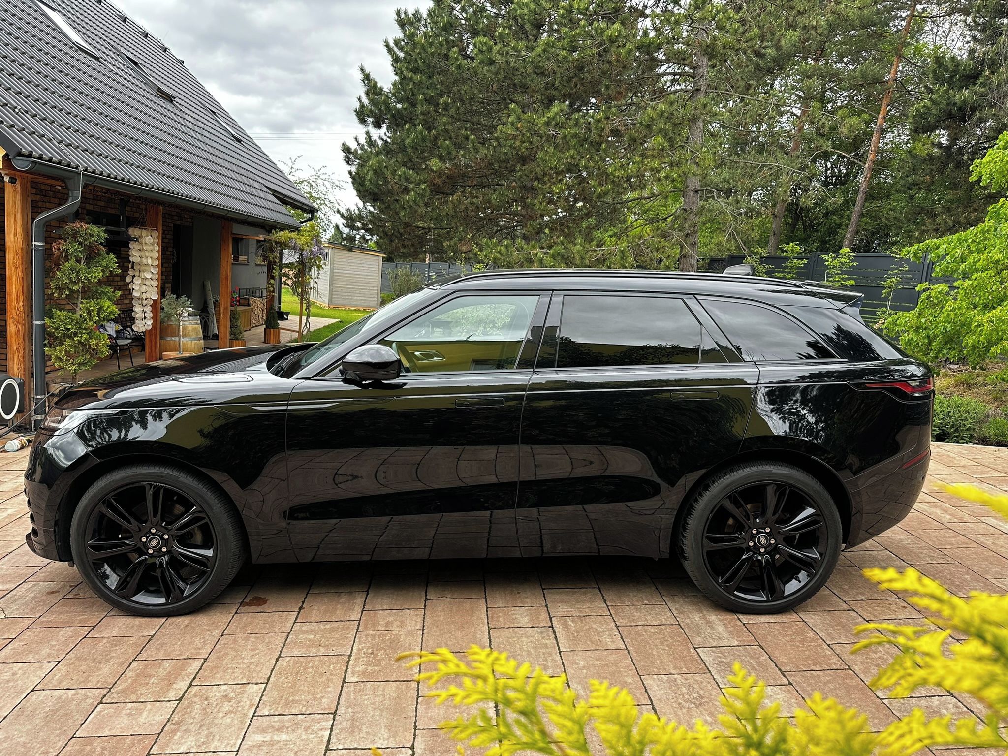 Land Rover Range Rover Velar, D300 R-Dynamic - fotka 6