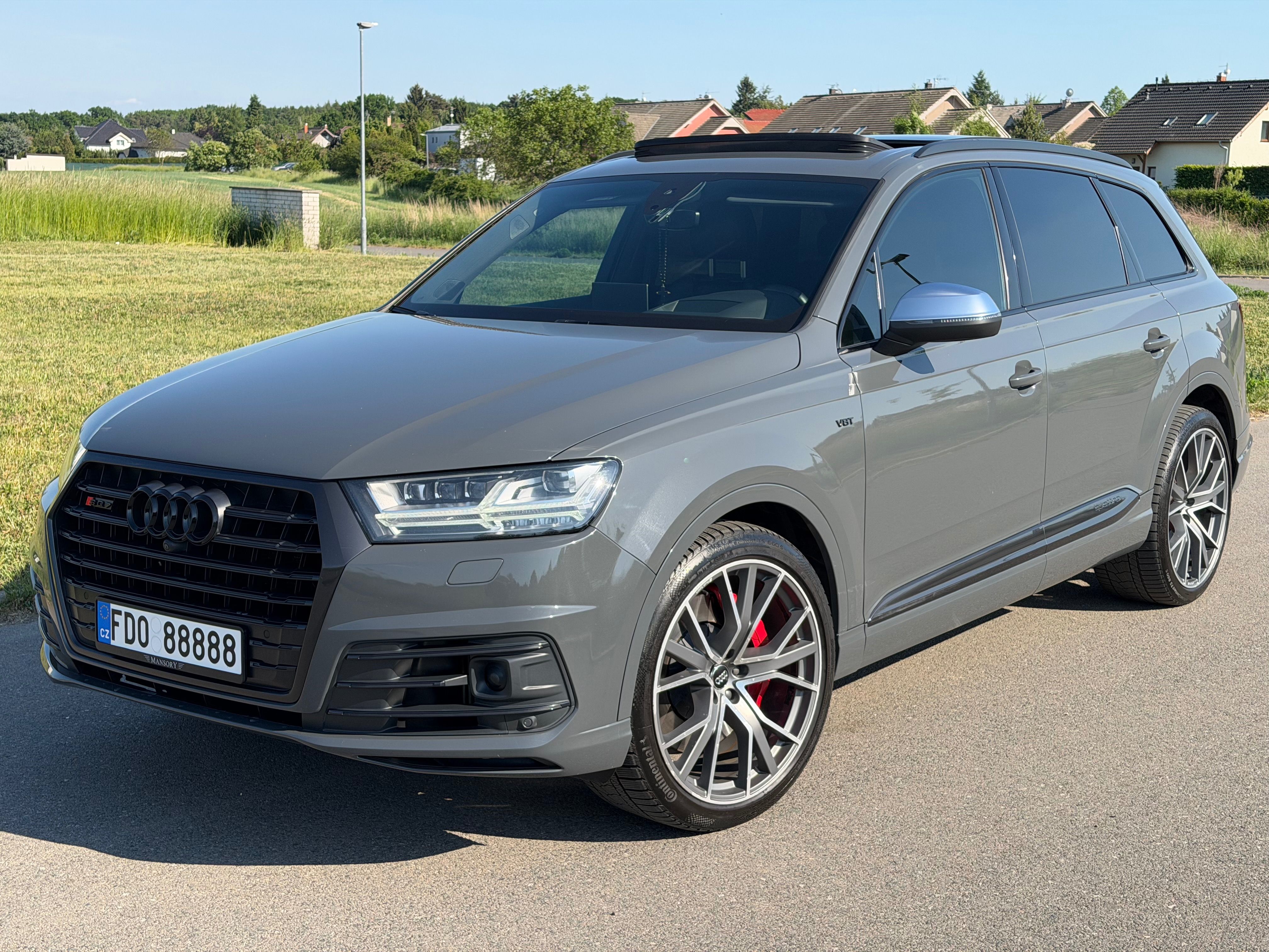 Audi SQ7, 4.0 TDI V8 320 kW 7 mist