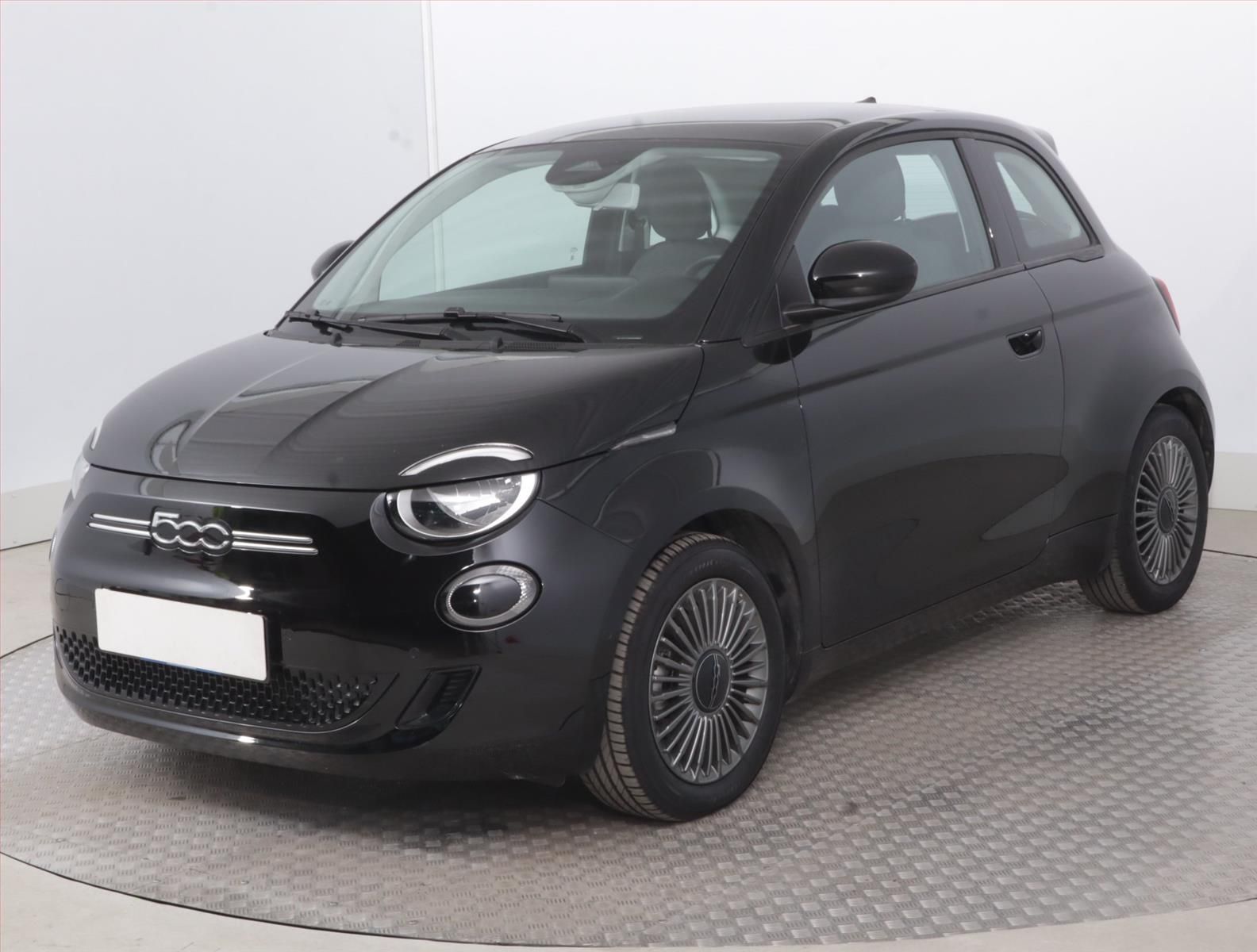 Fiat 500E, 42 kWh, SoH 92%, Automat - fotka 2