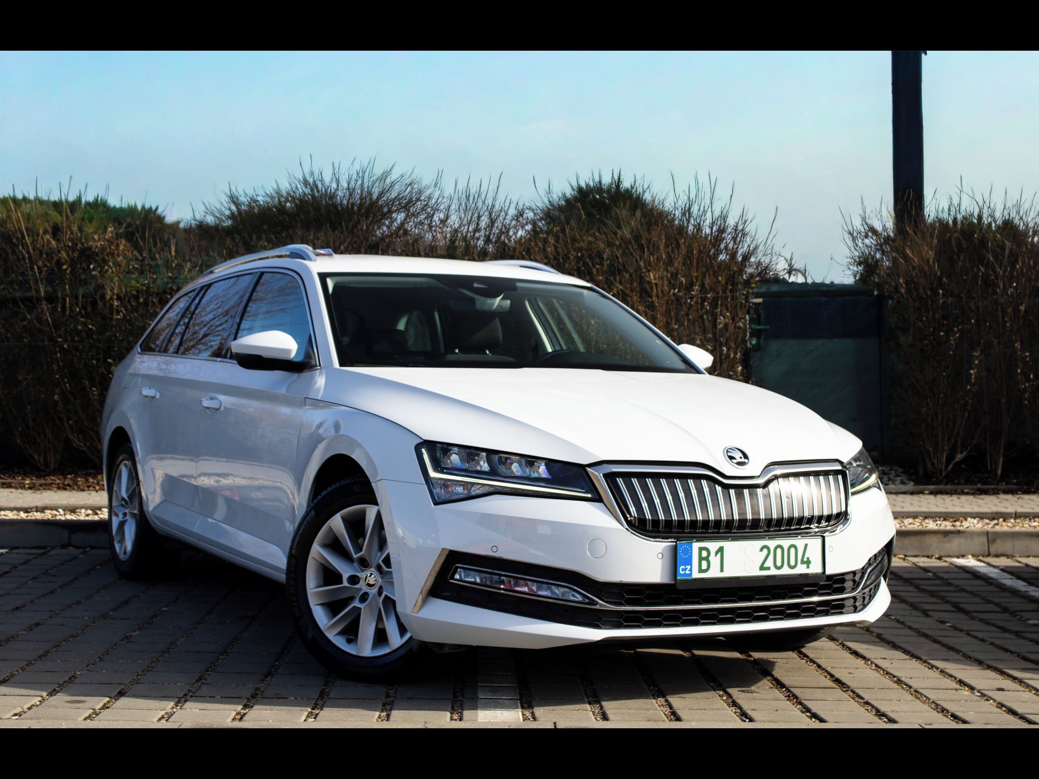 Škoda Superb - fotka 3
