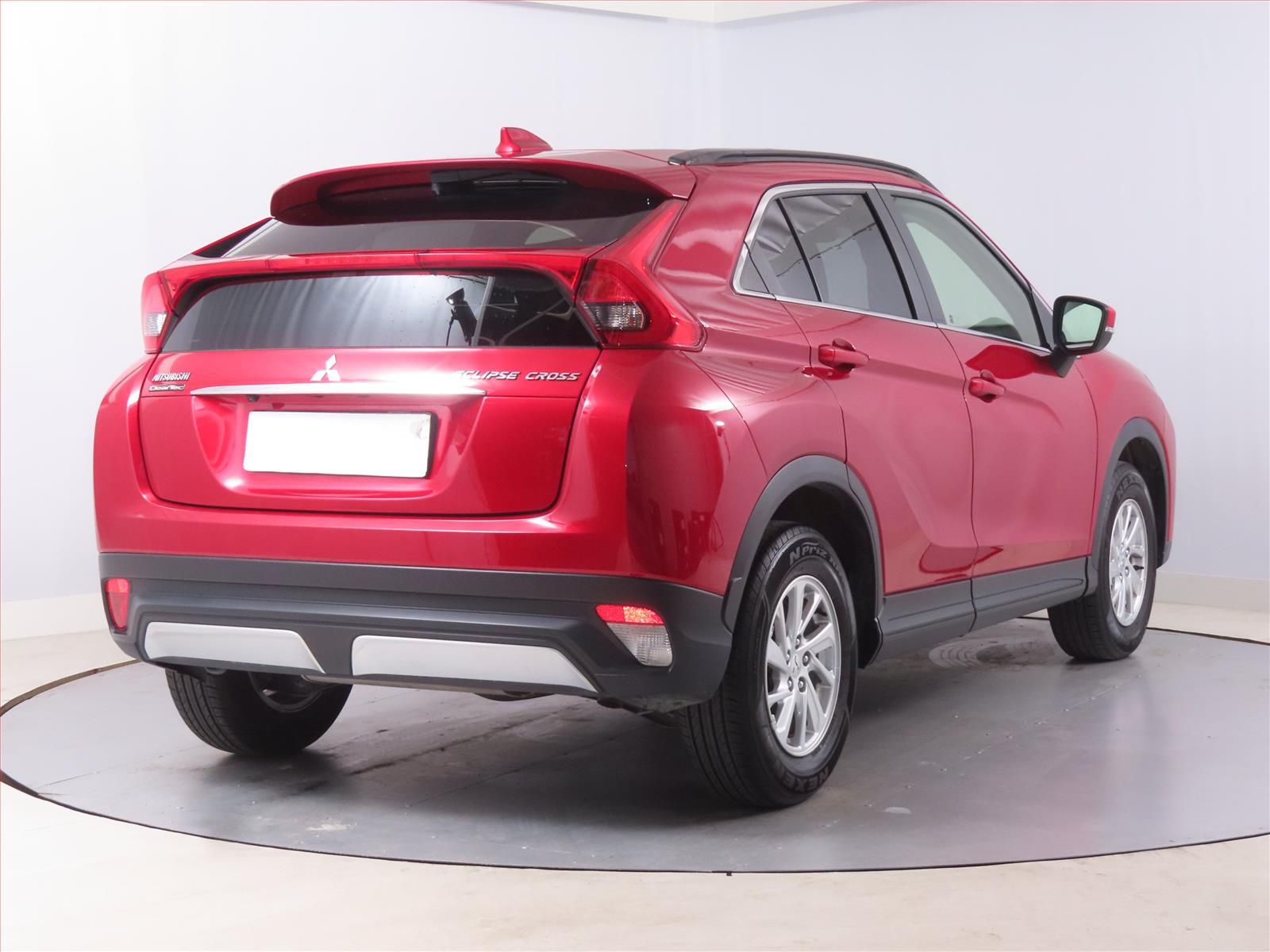 Mitsubishi Eclipse Cross, 1.5 T-MIVEC, Invite, ČR,1.maj - fotka 5