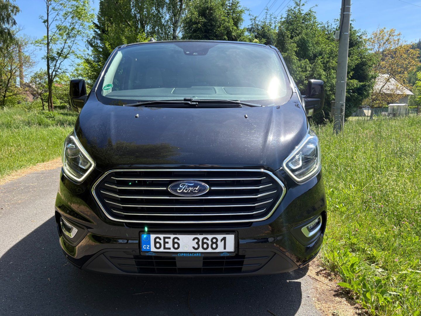 Ford Tourneo Custom, 2.0 136KW EcoBlue1. maj CZ DPH - fotka 2