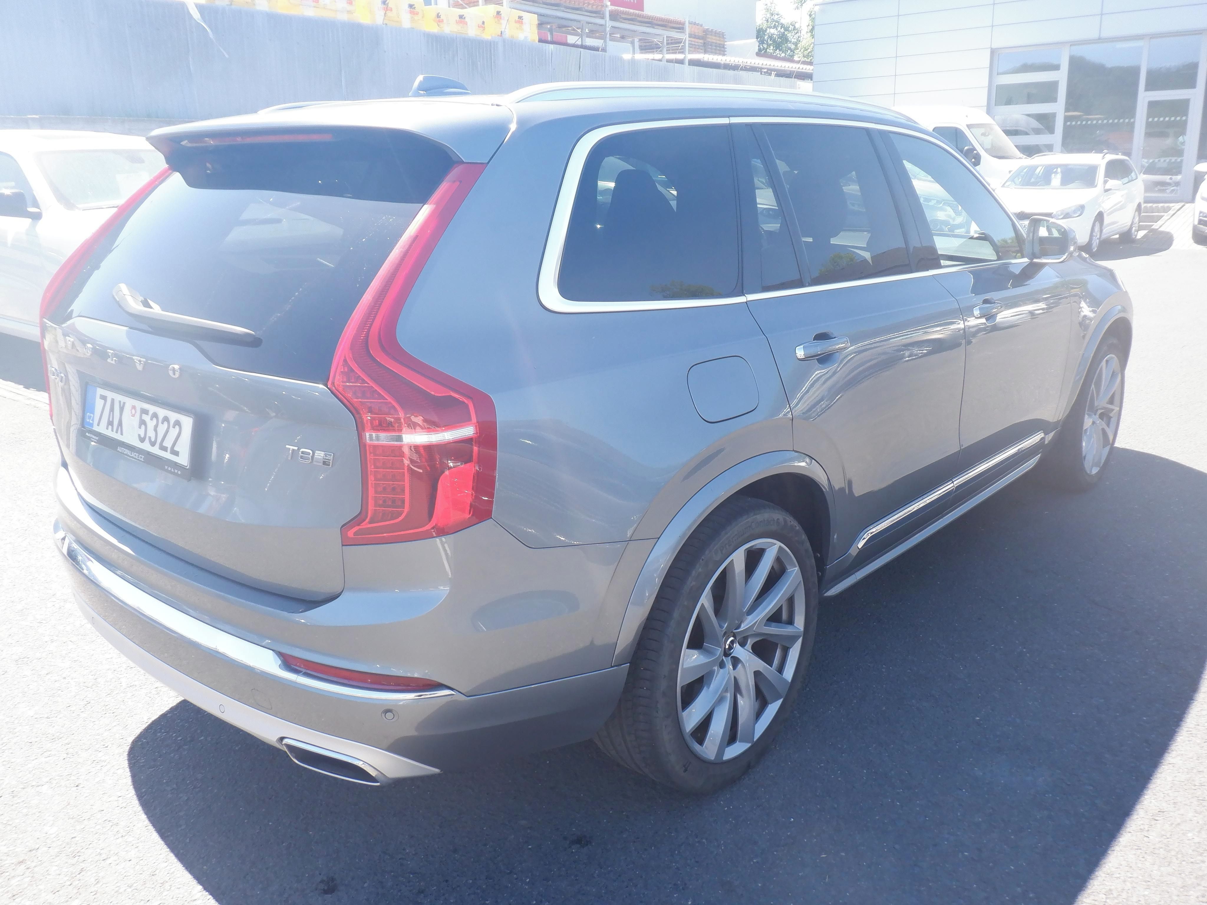 Volvo XC90, 2.0 T8 Hybrid AWD Inscription, - fotka 5