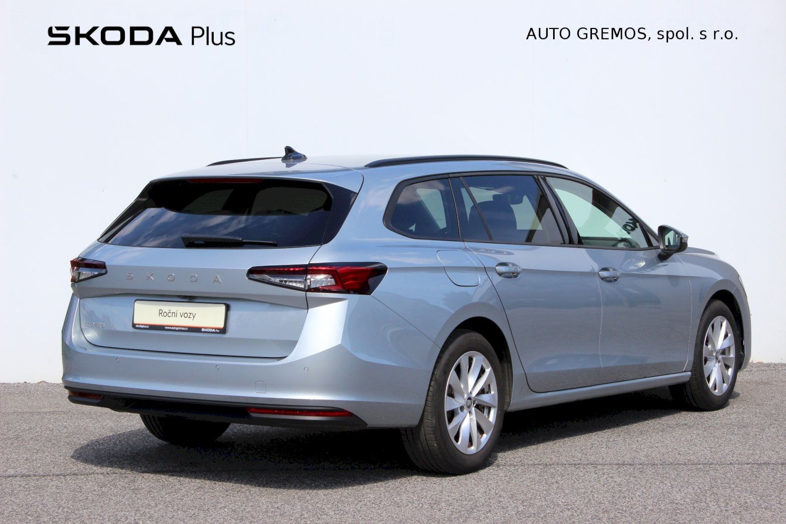 Škoda Superb, Combi 1,5TSI 110kW DSG Selecti - fotka 2