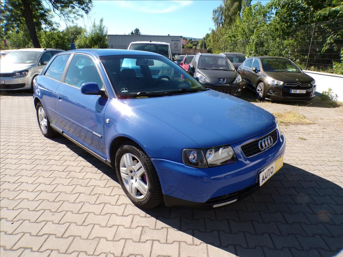 Audi A3, 1,6 i  ALU KOLA