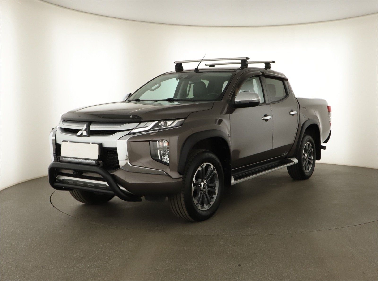Mitsubishi L200, 2.2 DI-D, 4X4, Automat - fotka 2