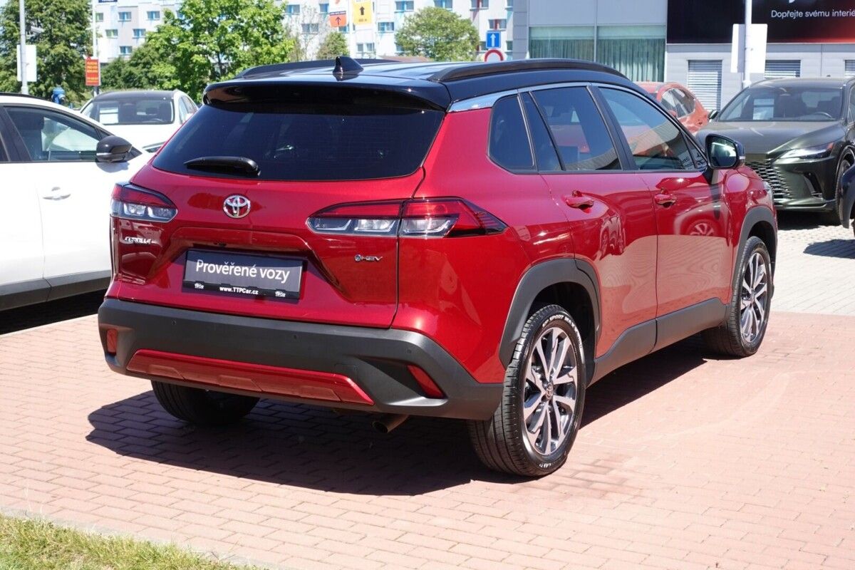Toyota Corolla, 2,0 HEV Executive (bi-tone) 4x - fotka 4