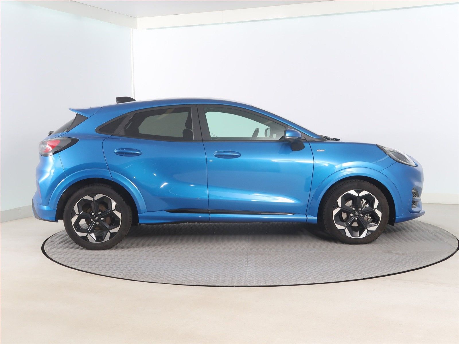 Ford Puma, 1.0 EcoBoost mHEV, ST-Line X - fotka 6