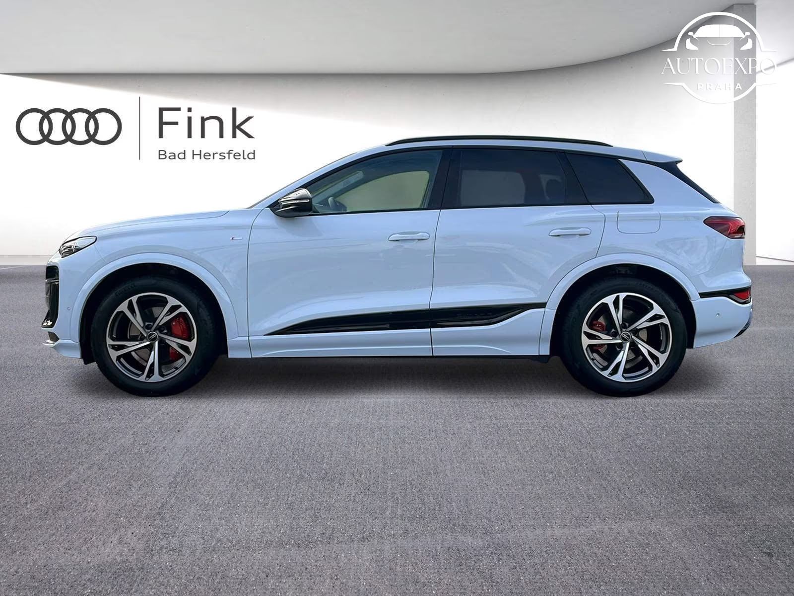 Audi Q6 e-tron, S line - fotka 3