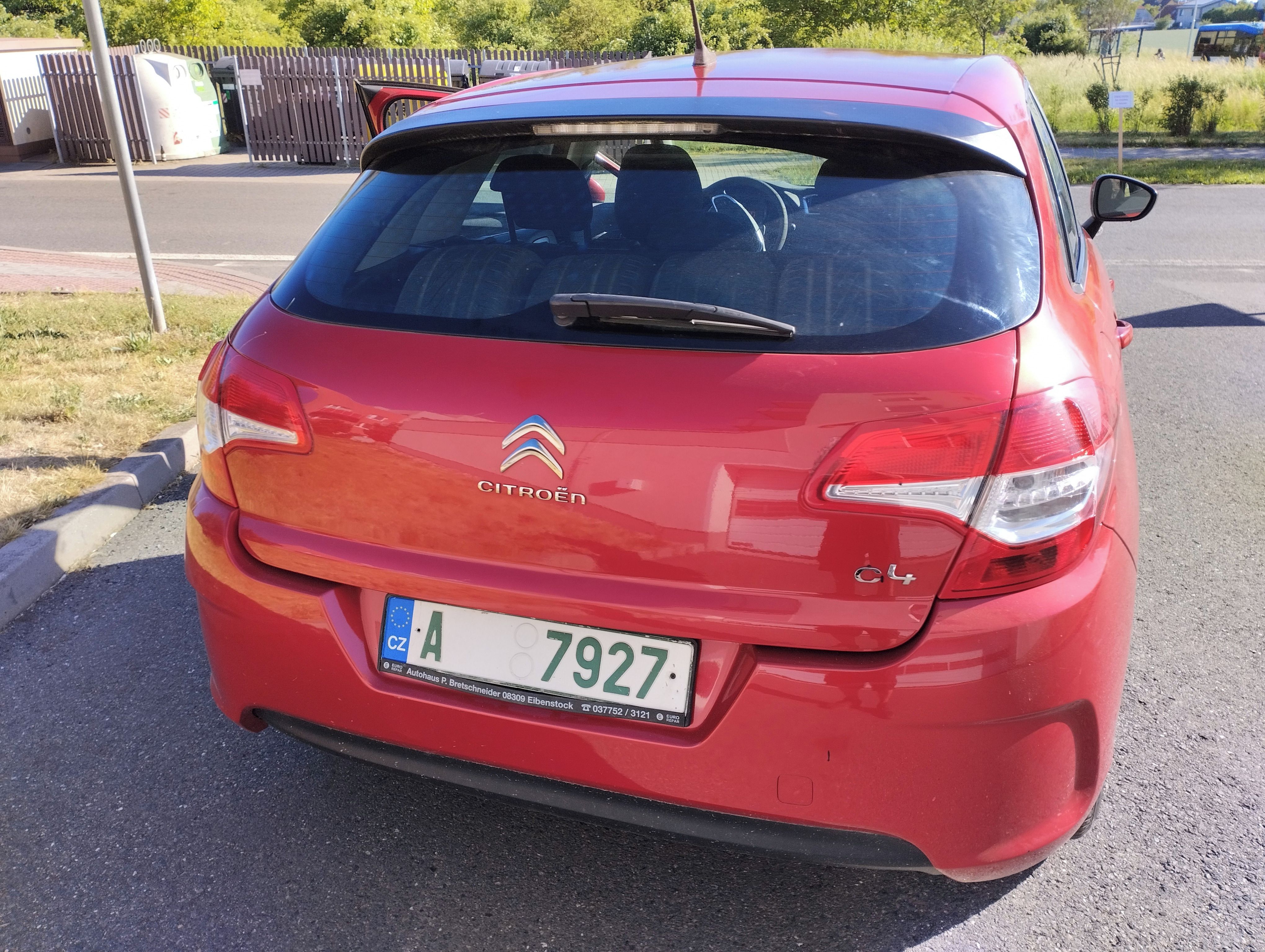 Citroën C4, 1.4 BENZÍN 140 TKM - fotka 3