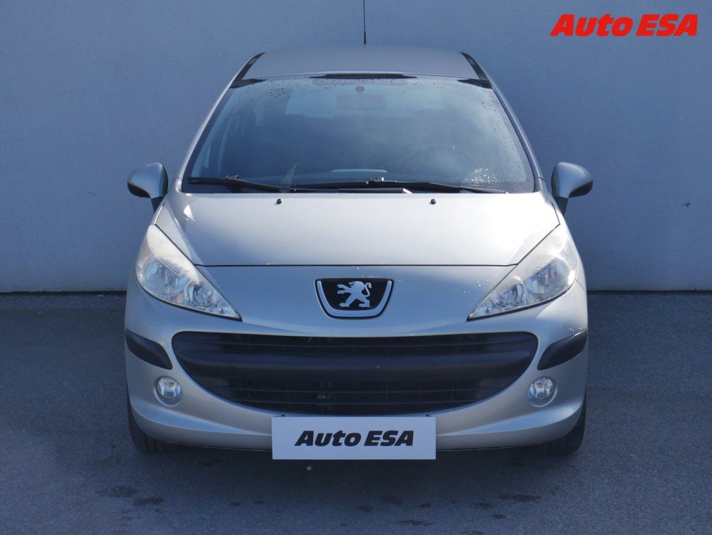 Peugeot 207, 1.4i,ČR - fotka 2