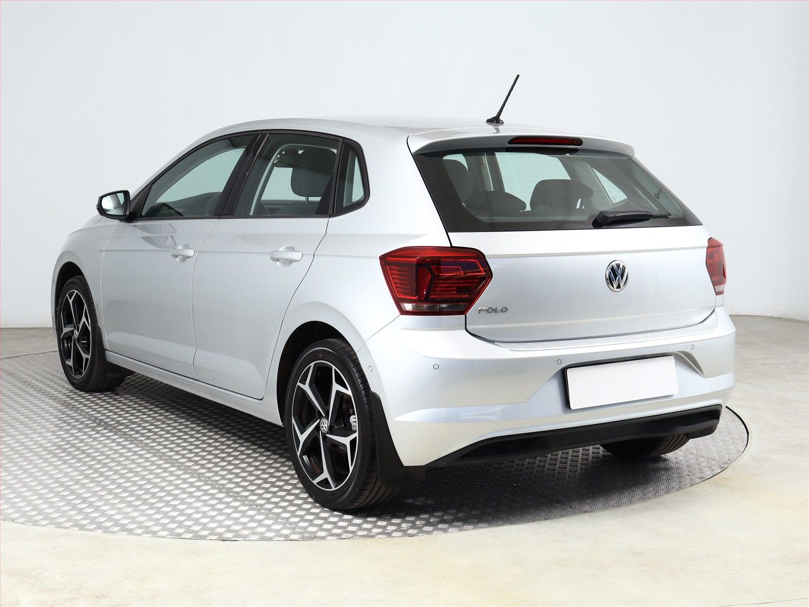 Volkswagen Polo, 1.5 TSI, Highline, Automat, ČR - fotka 4