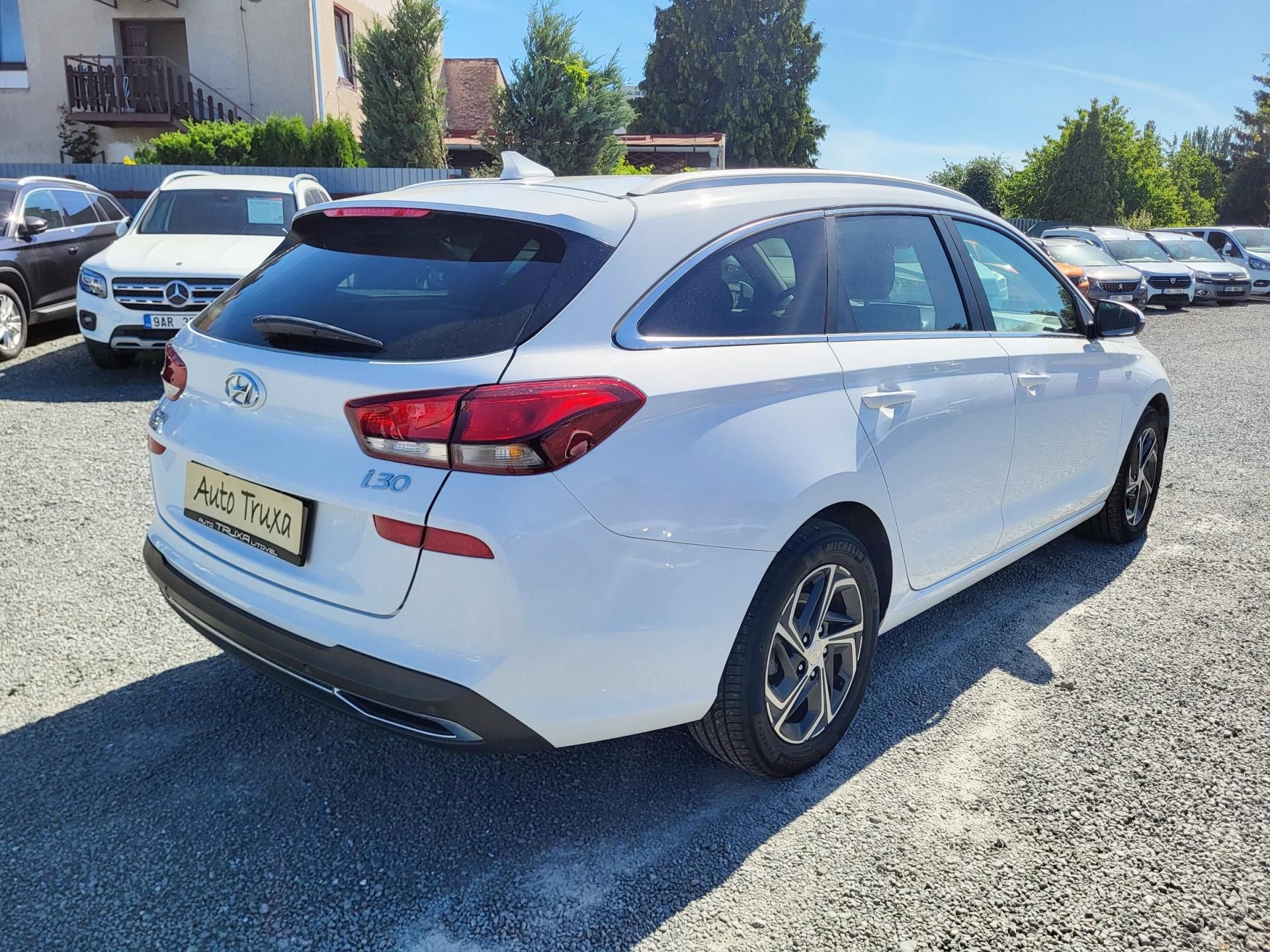 Hyundai i30, 1.5 T-GDI 118kW SMART SW *ČR - fotka 4