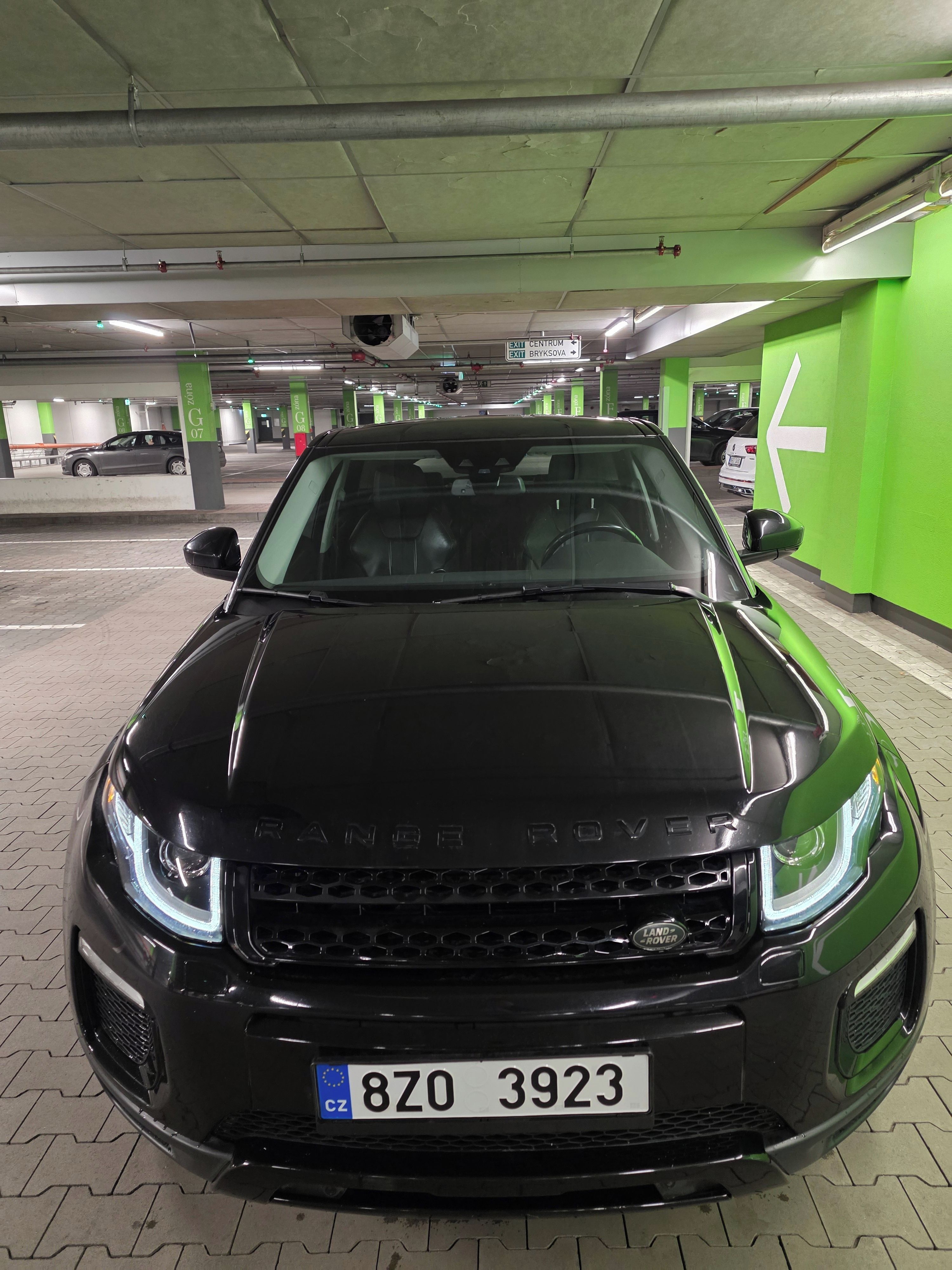 Land Rover Range Rover Evoque, 2.0 TD4 4x4AUT. ULTIMATE BLACK - fotka 5