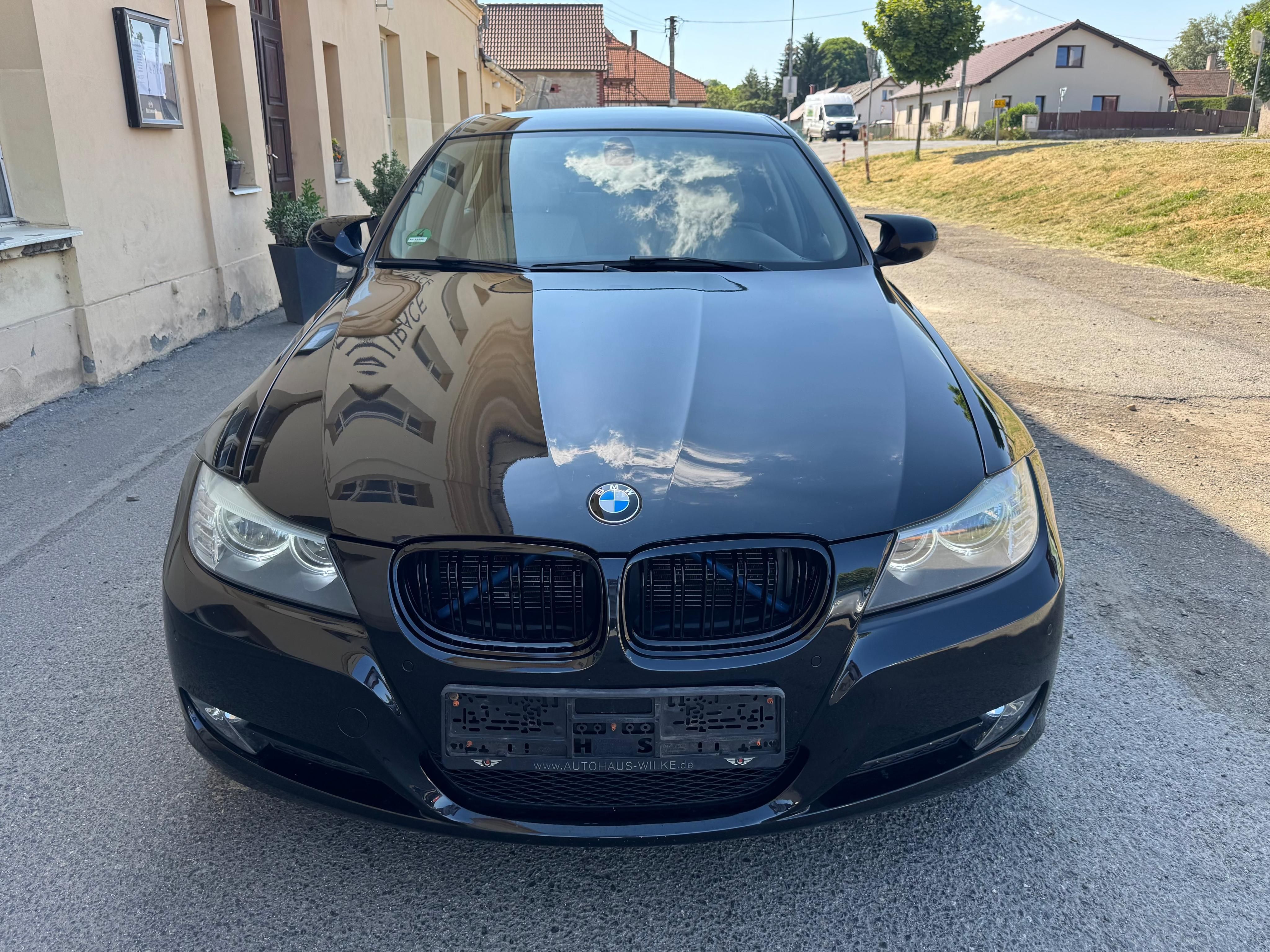 BMW Řada 3, e90 320i 105kW Facelift. - fotka 5