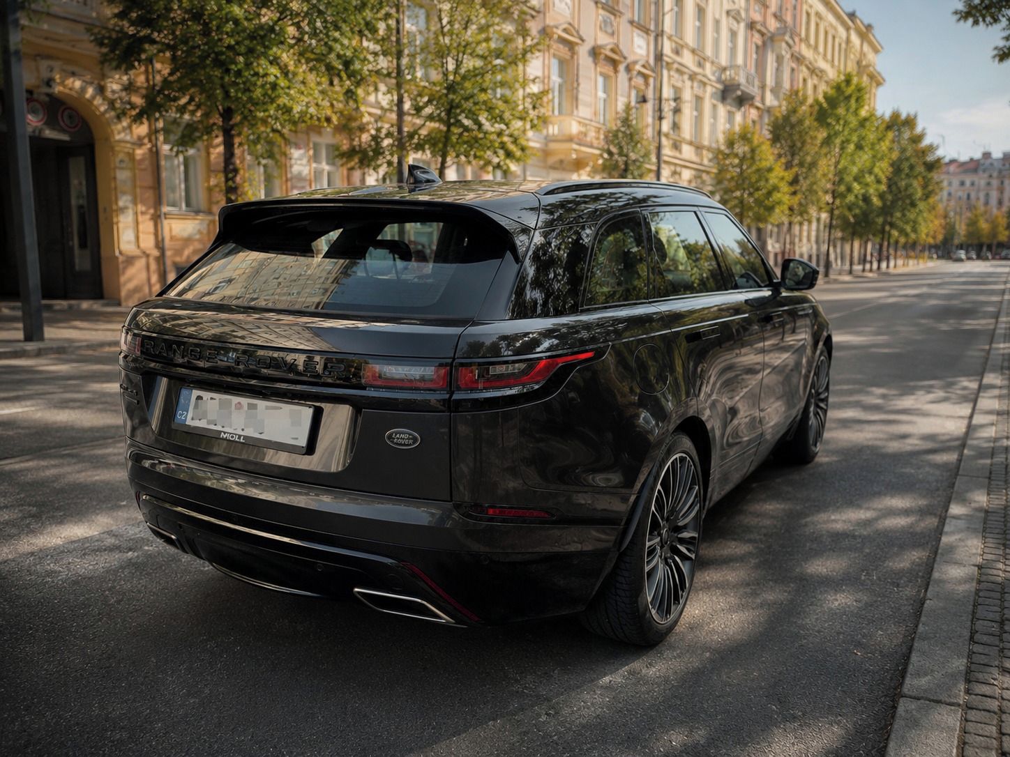 Land Rover Range Rover Velar, D300 R-Dynamic HSE AWD, servis - fotka 6