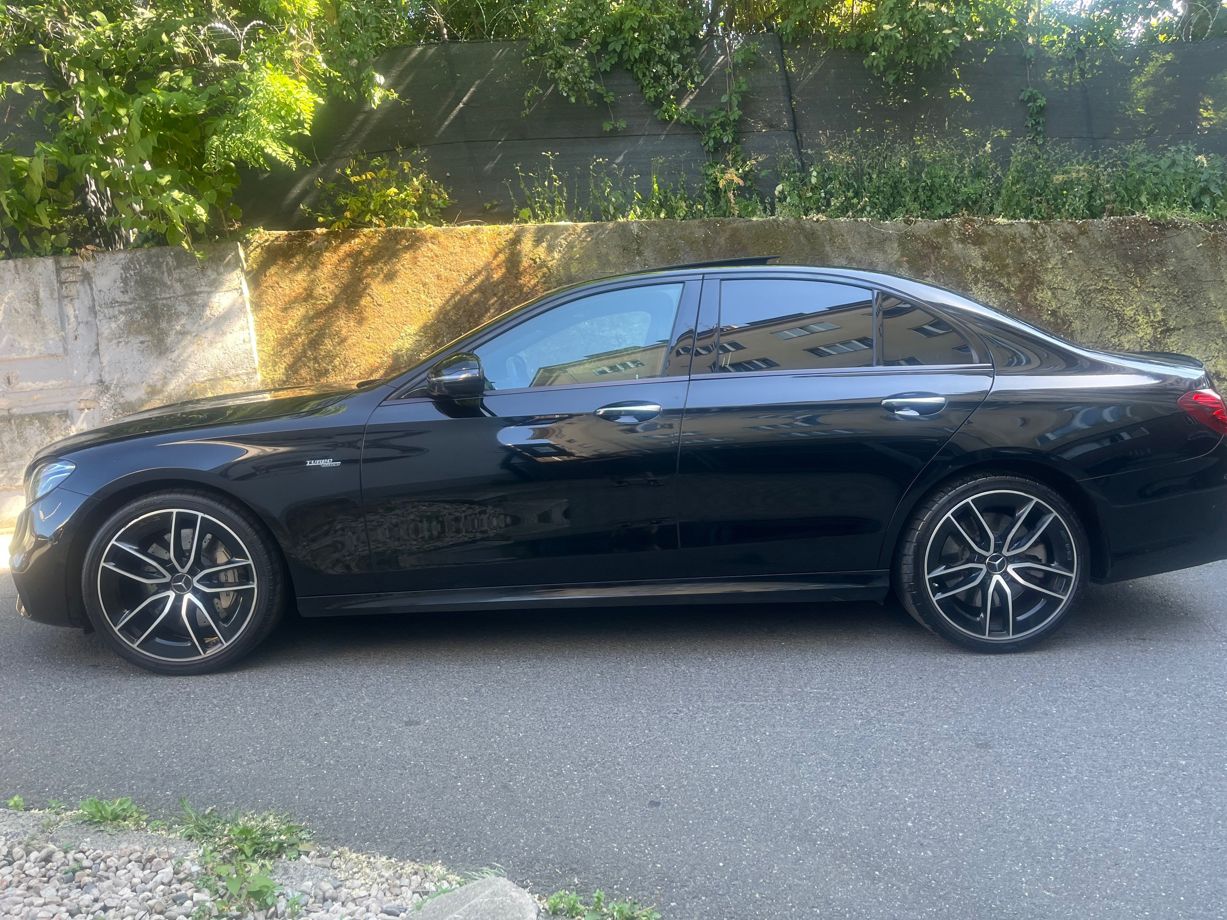 Mercedes-Benz Třídy E - fotka 2