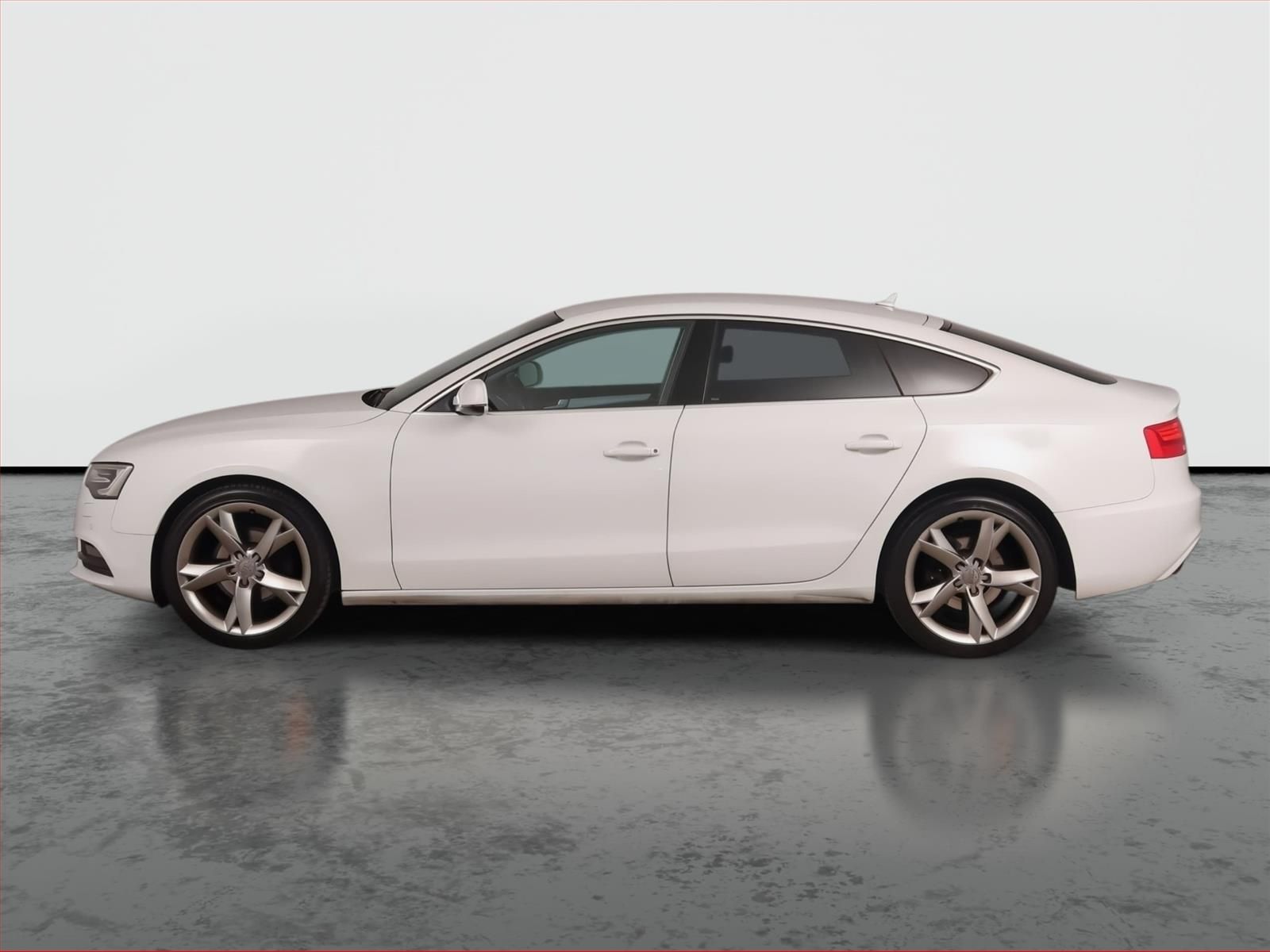 Audi A5, 2.0 TDI, Sport - fotka 3