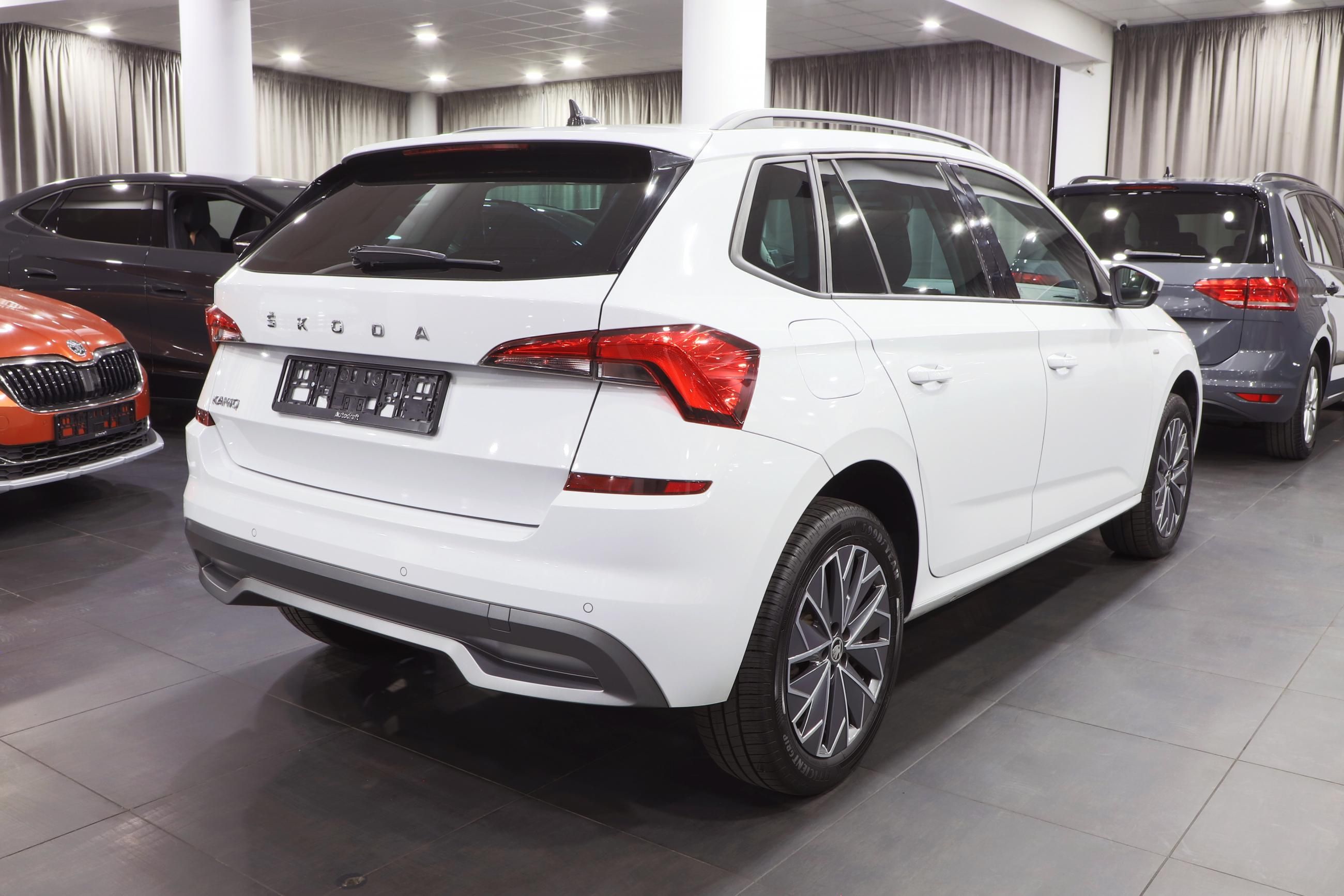 Škoda Kamiq, 1.5 TSI 110kW / ALU 17''+ zimn - fotka 3