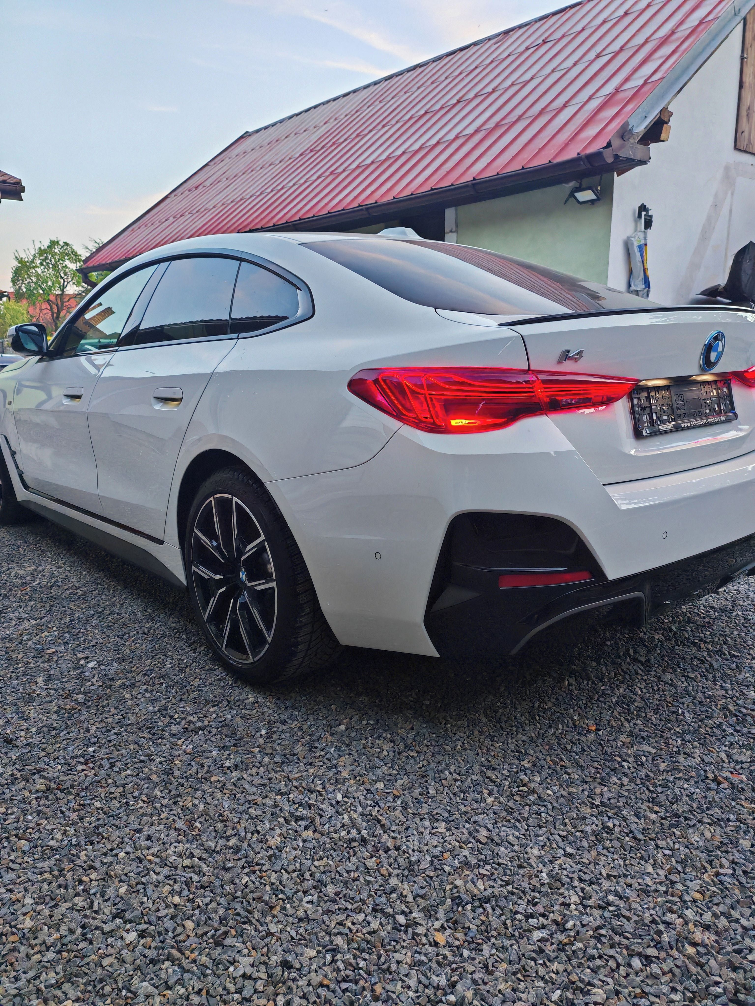 BMW i4, BMW I4 Facelift eDrive 40 - fotka 2