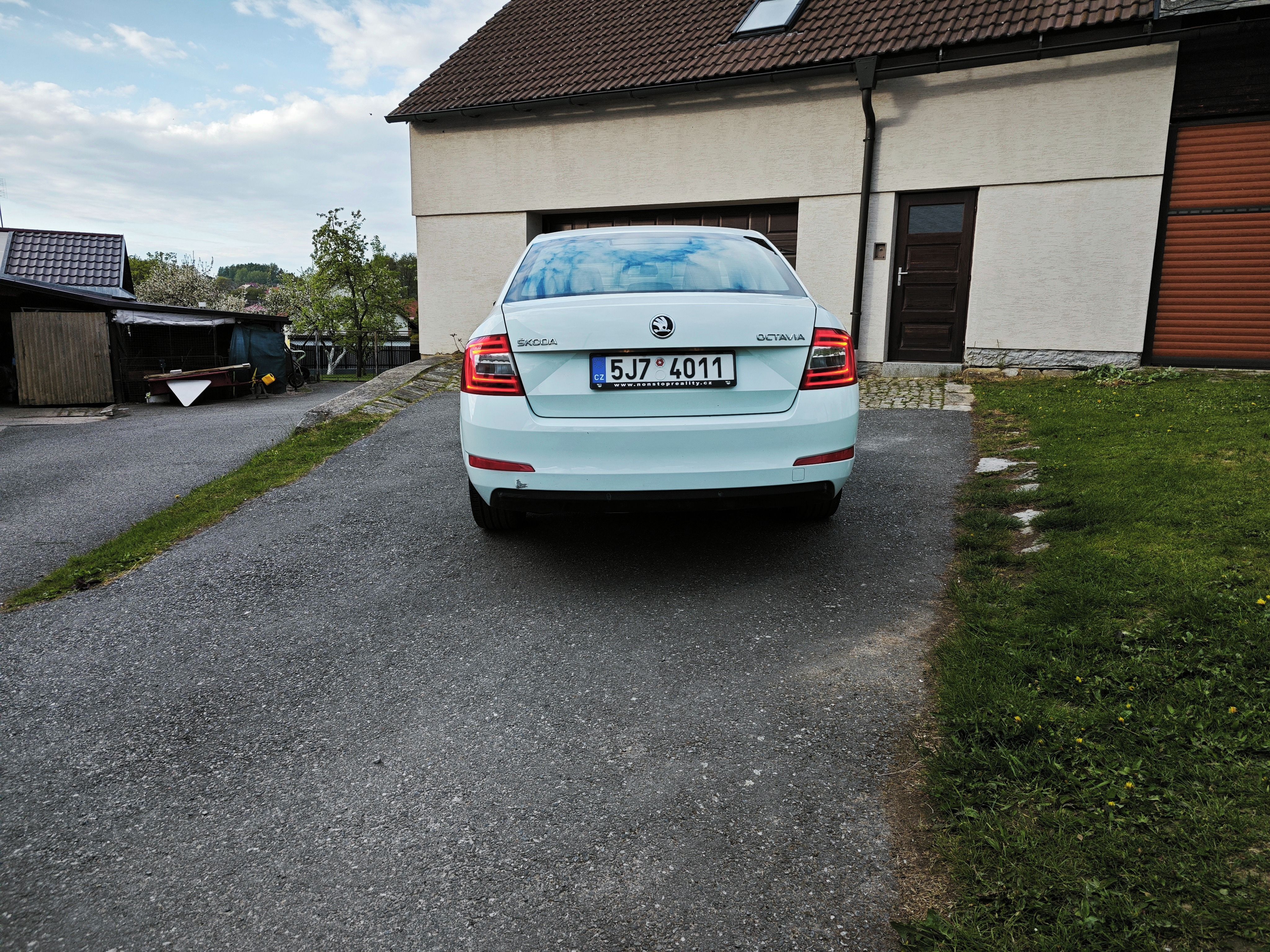 Škoda Octavia, Škoda Octavia, 2.0 TDi, 110 kW - fotka 3