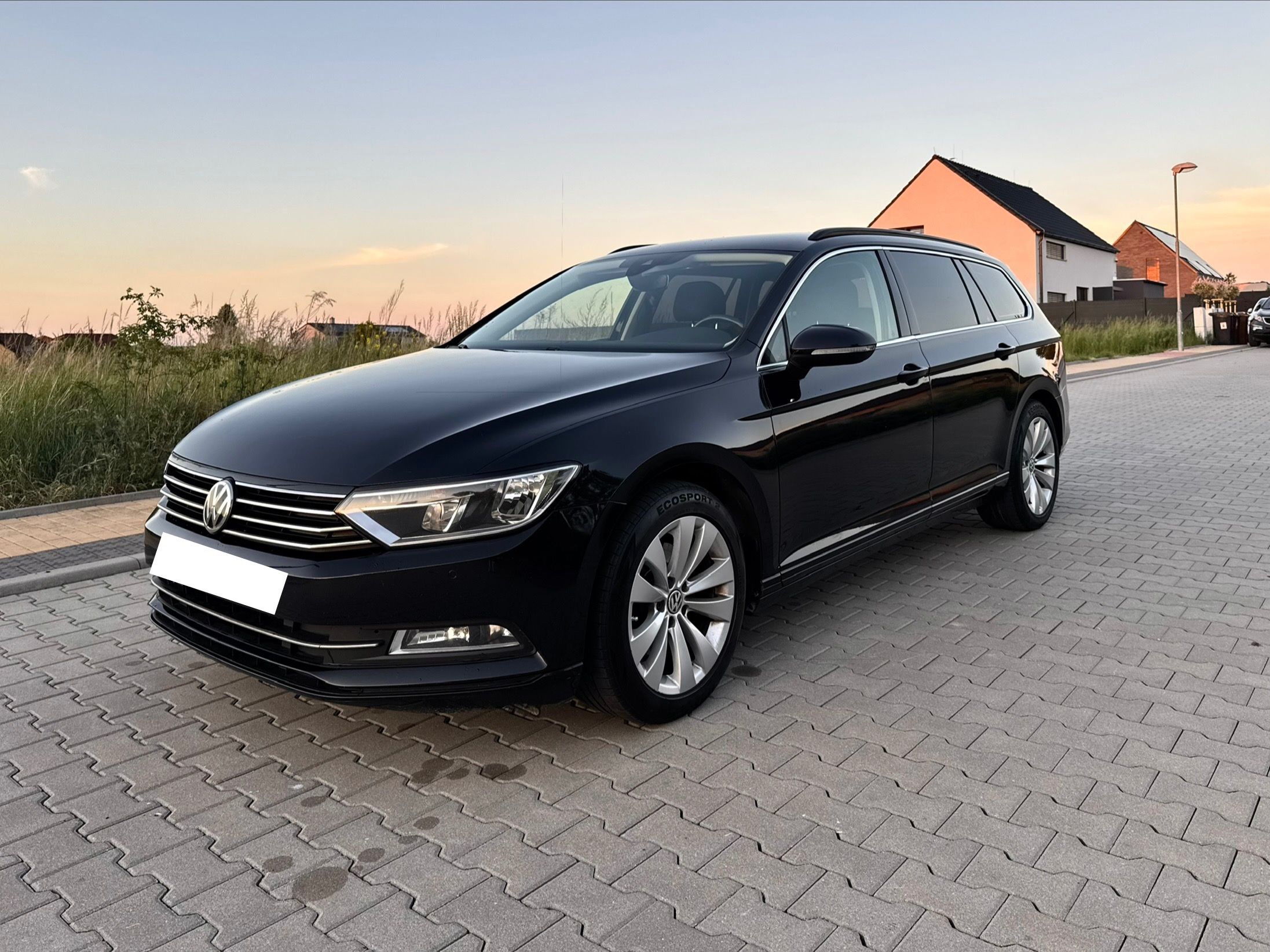 Volkswagen Passat, Masáž,Tažné,3zón.klima,Navi… - fotka 2