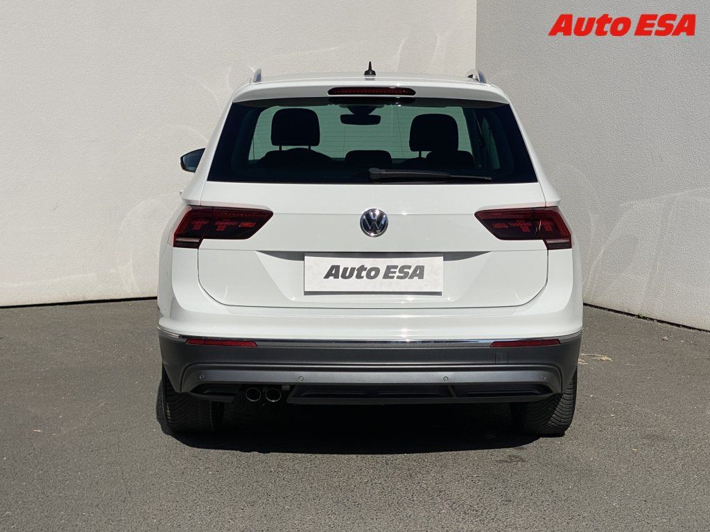 Volkswagen Tiguan, 2.0 TDi,Highline - fotka 5