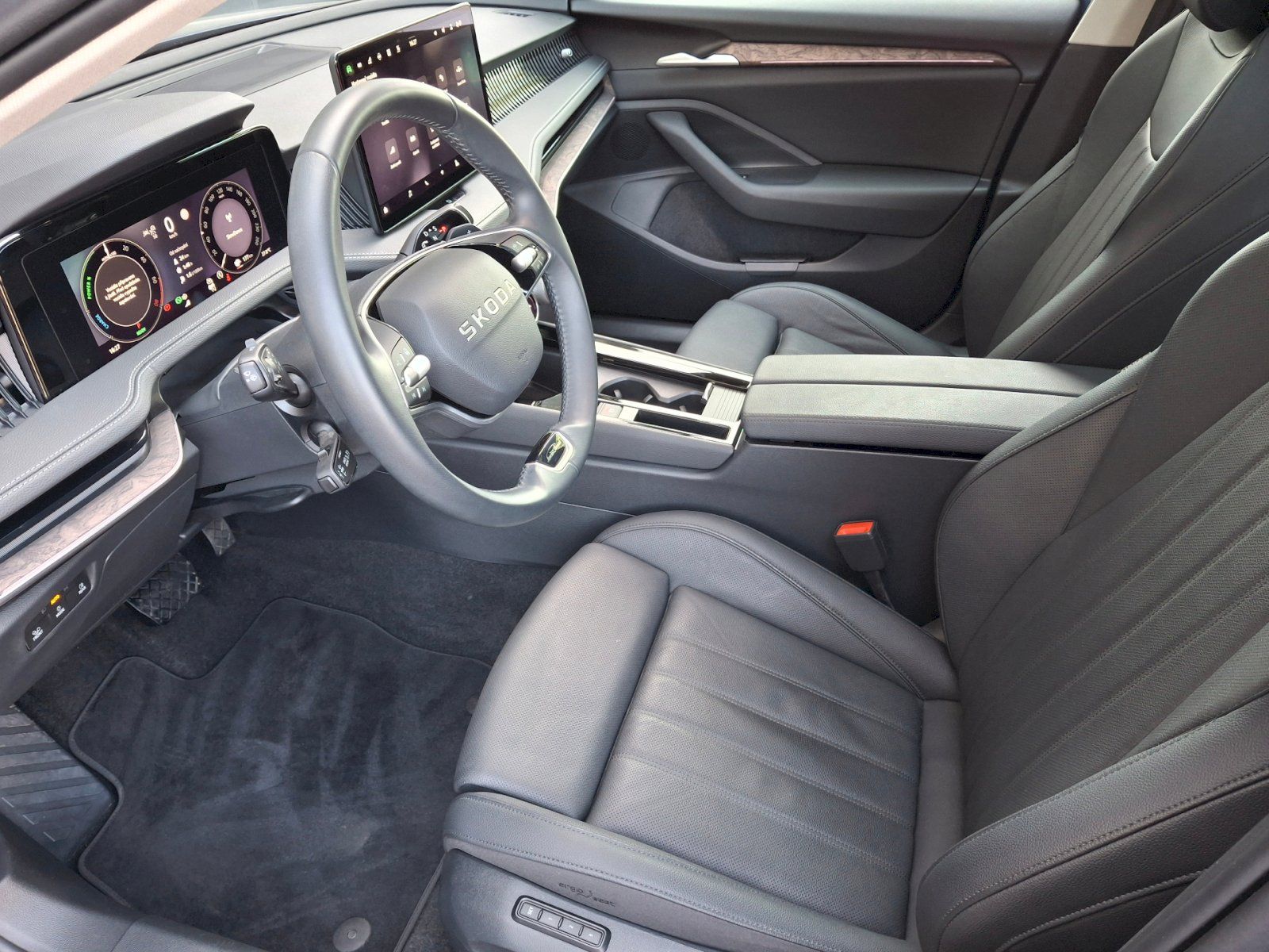 Škoda Superb, Combi iV L&K DSG 1,5TSi 150kW - fotka 6