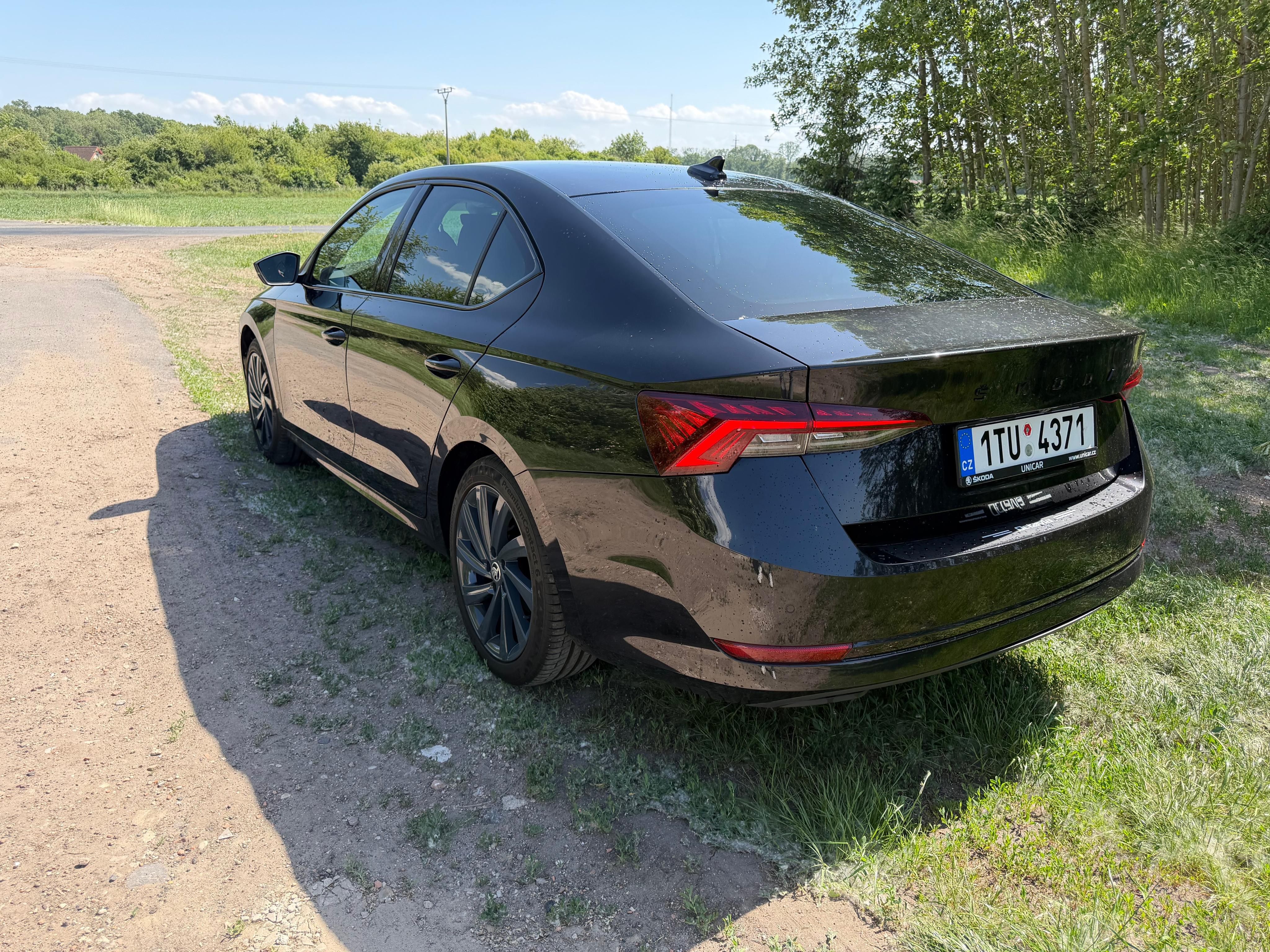 Škoda Octavia, 2.0TDi 110kW HUP Matrix DSG - fotka 2